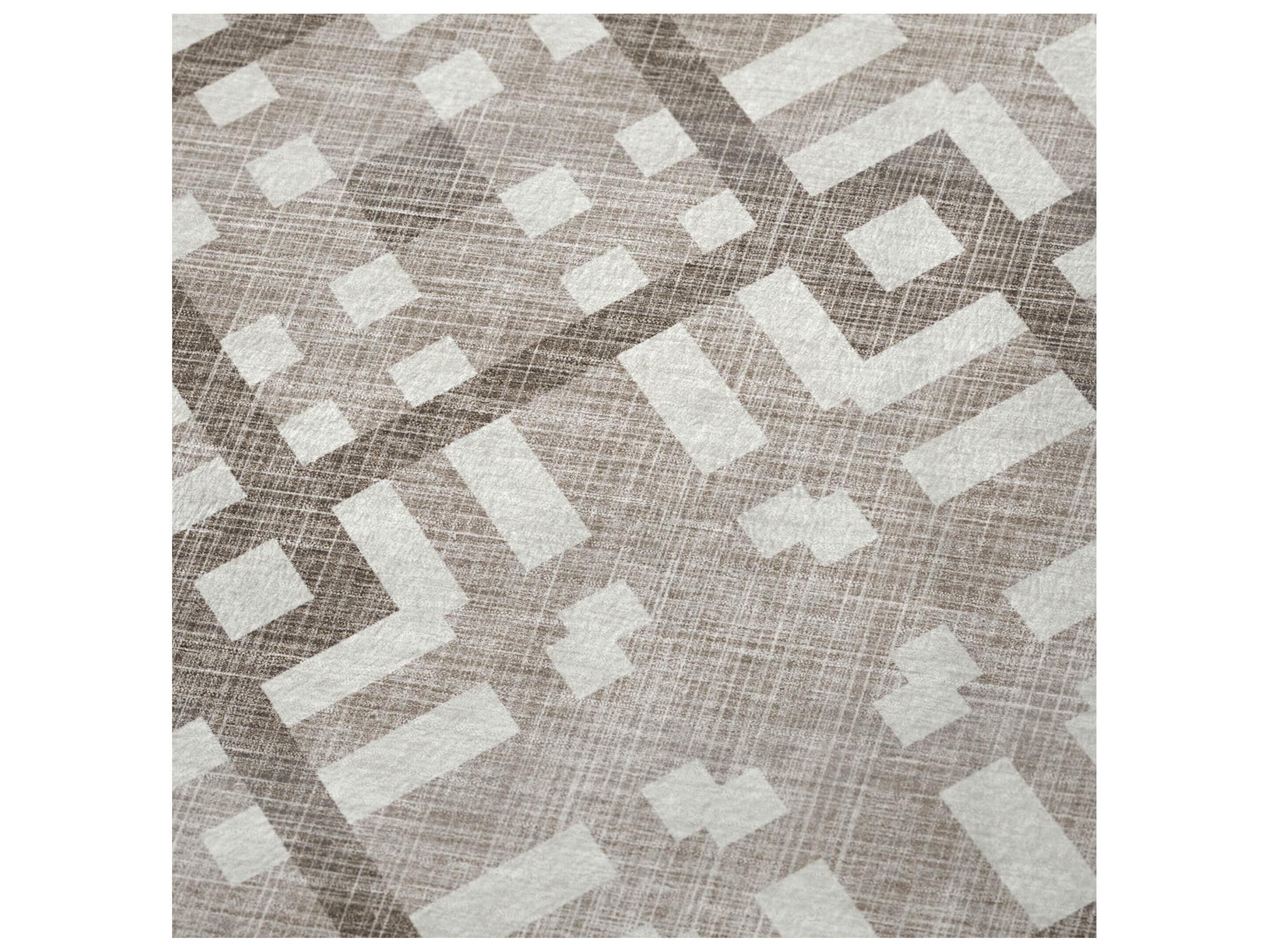 Dalyn Sherpa Brown Polyester Throw