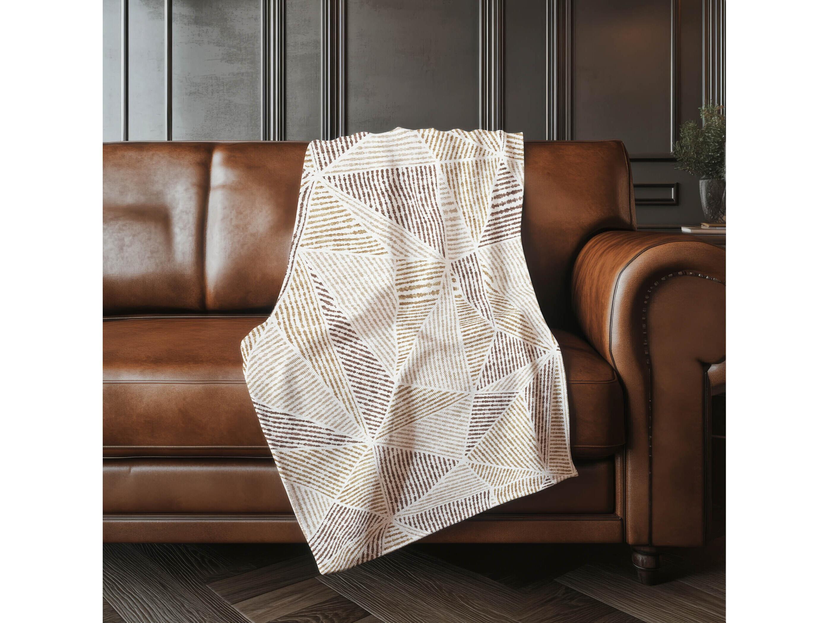 Dalyn Sherpa Brown Polyester Throw