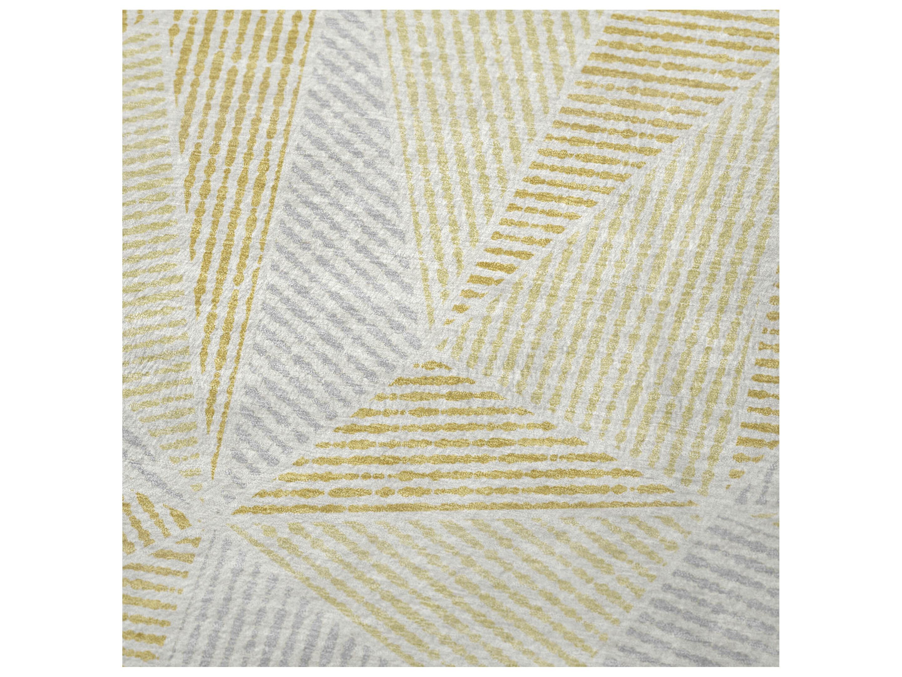 Dalyn Sherpa Gold Polyester Throw