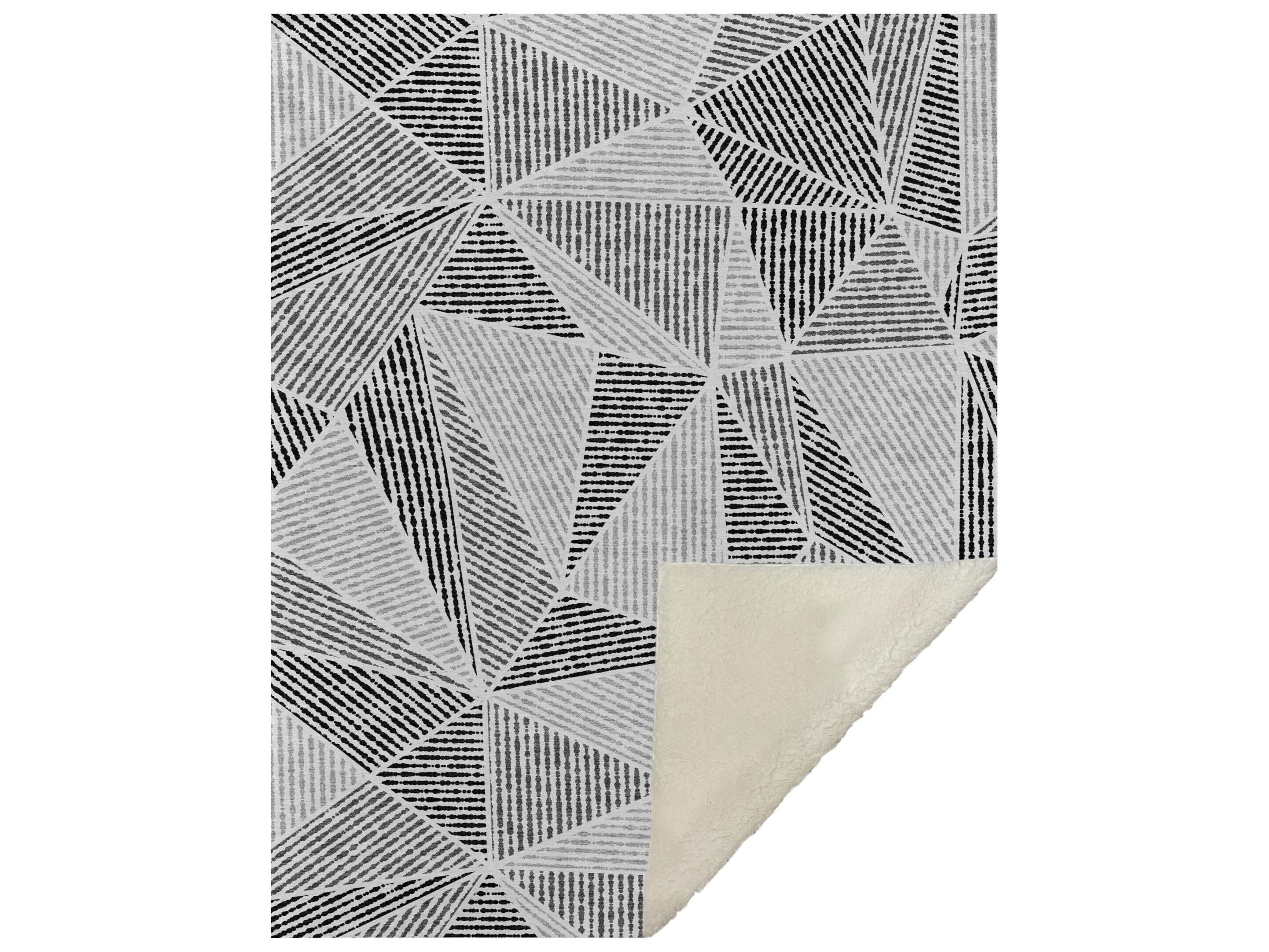 Dalyn Sherpa Gray Polyester Throw