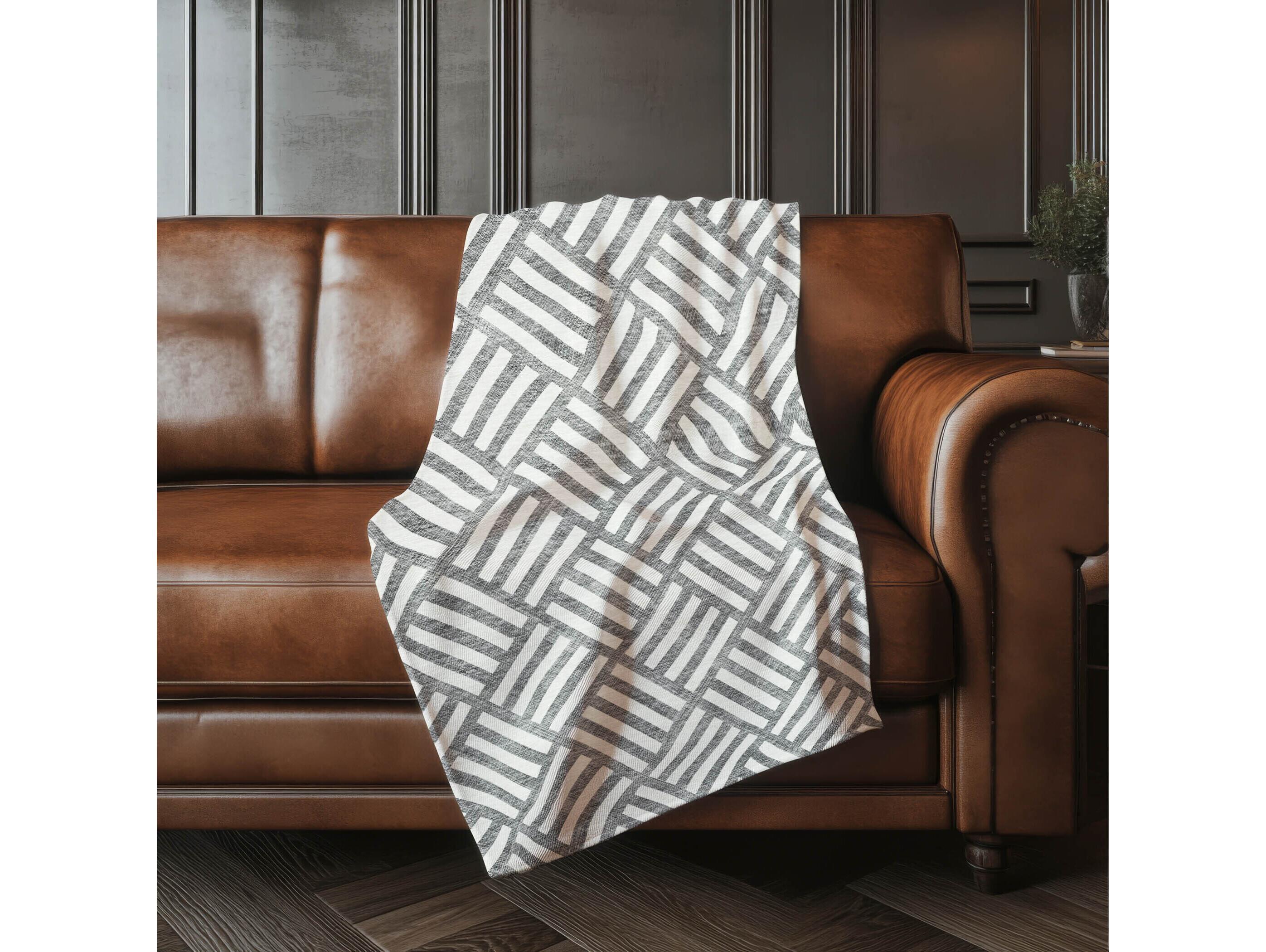 Dalyn Sherpa Gray Polyester Throw