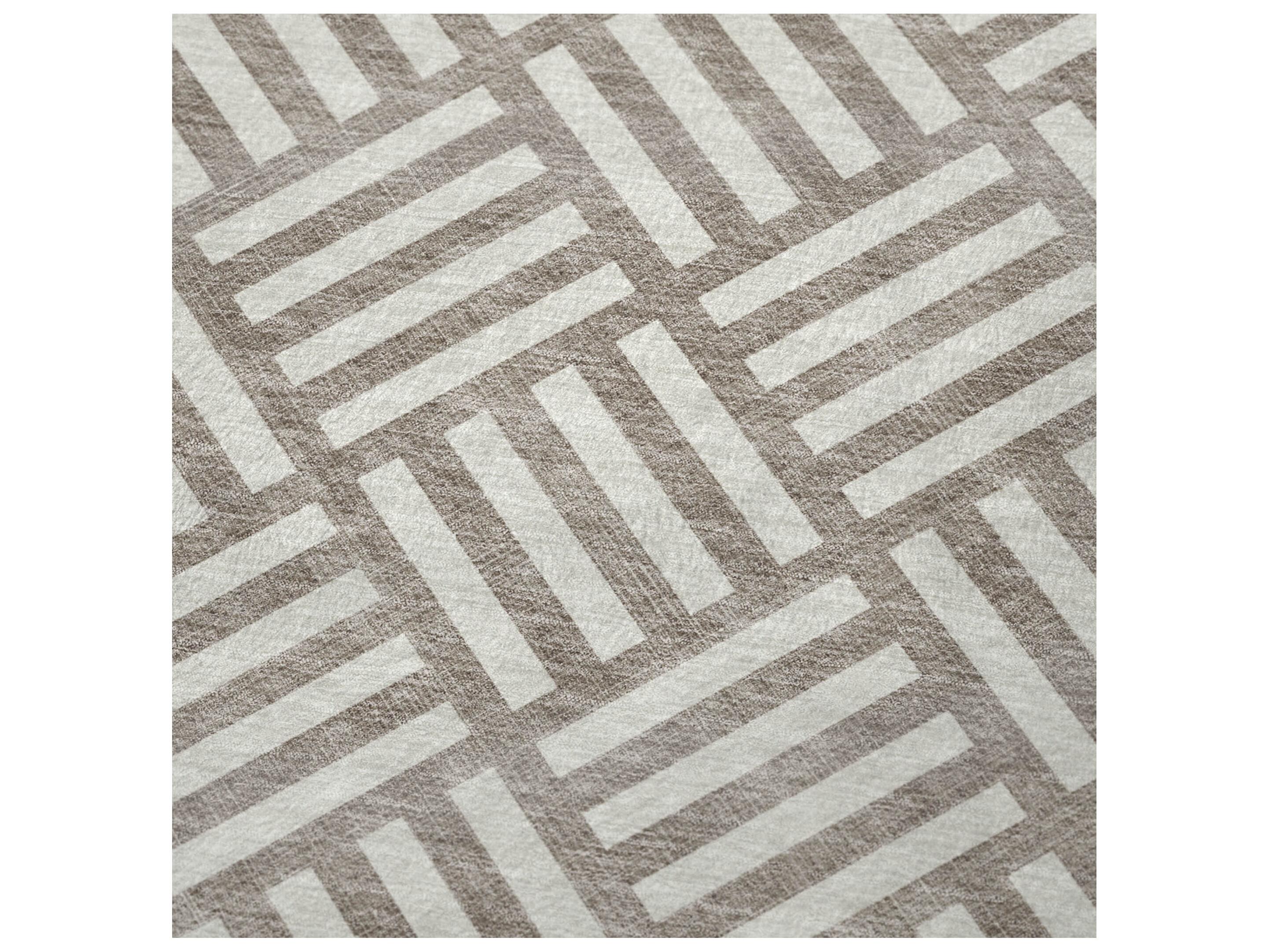 Dalyn Sherpa Brown Polyester Throw