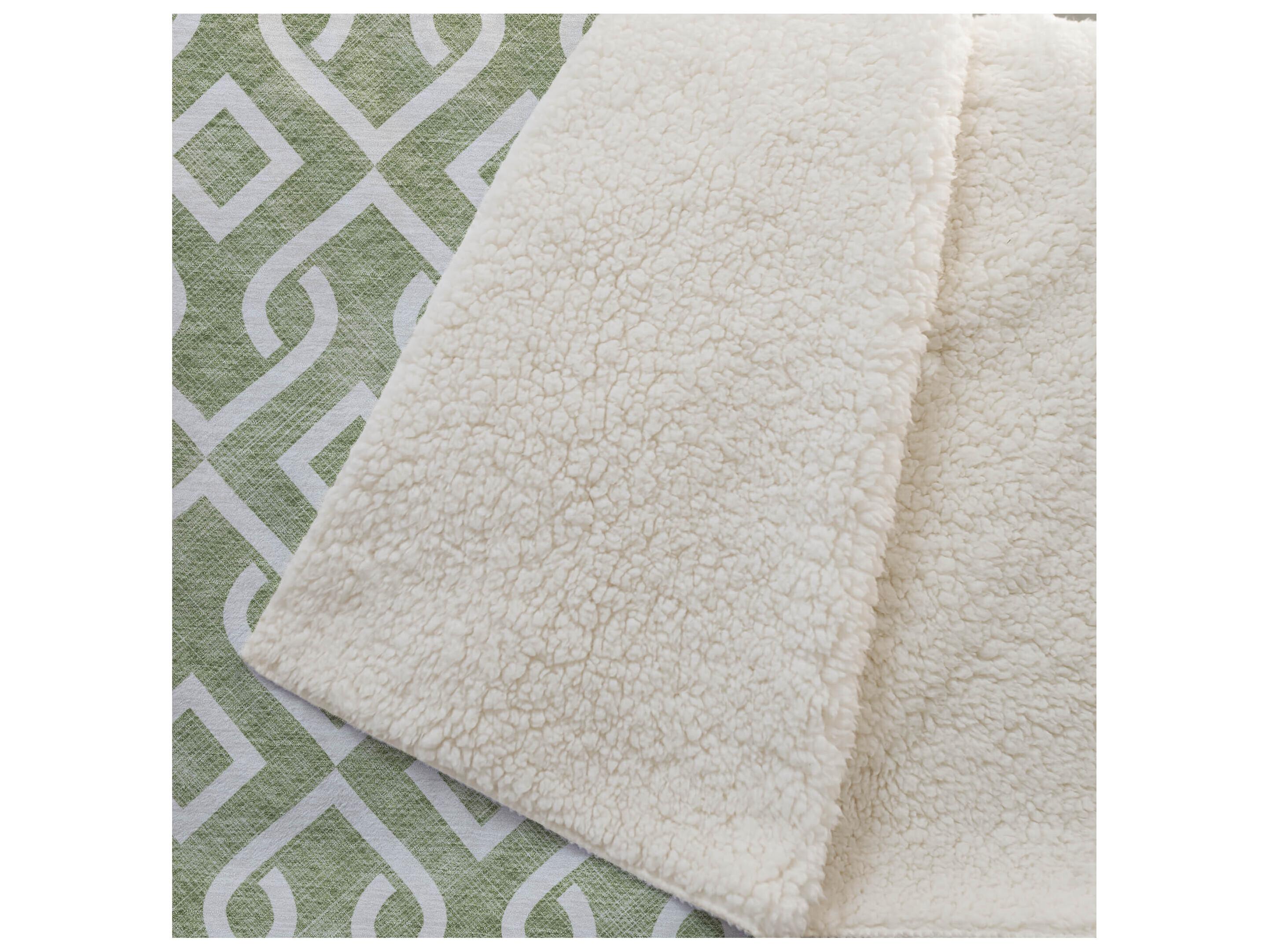 Dalyn Sherpa Green Polyester Throw