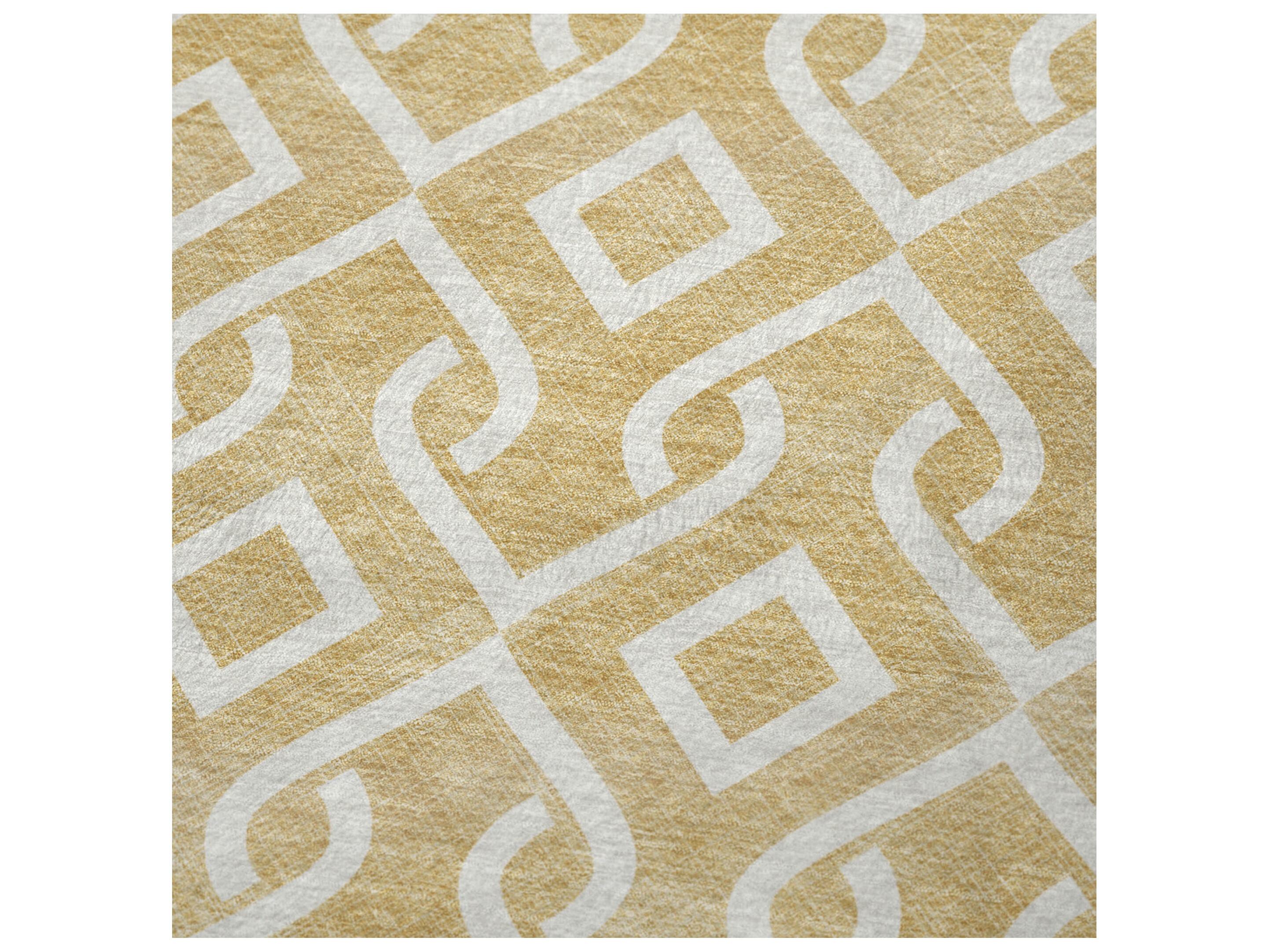 Dalyn Sherpa Gold Polyester Throw