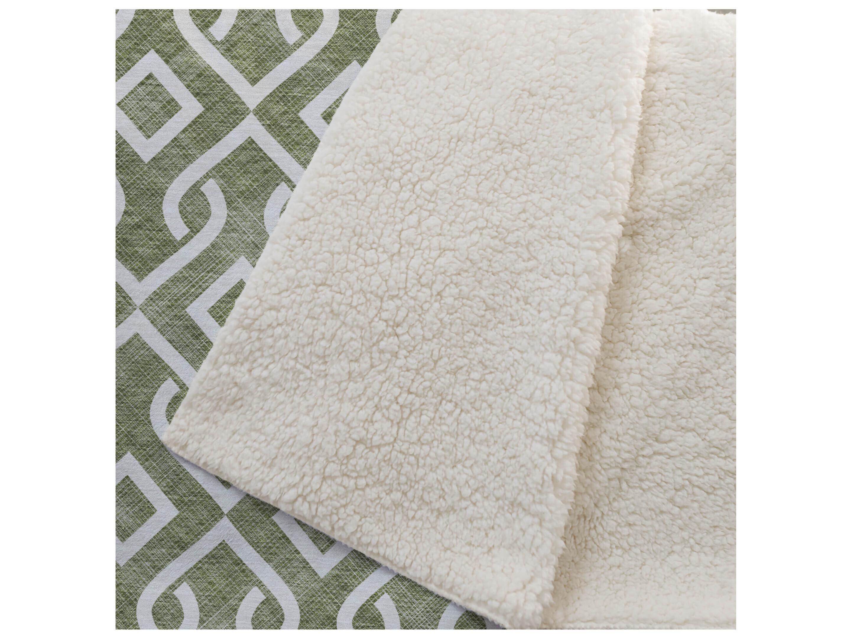 Dalyn Sherpa Green Polyester Throw