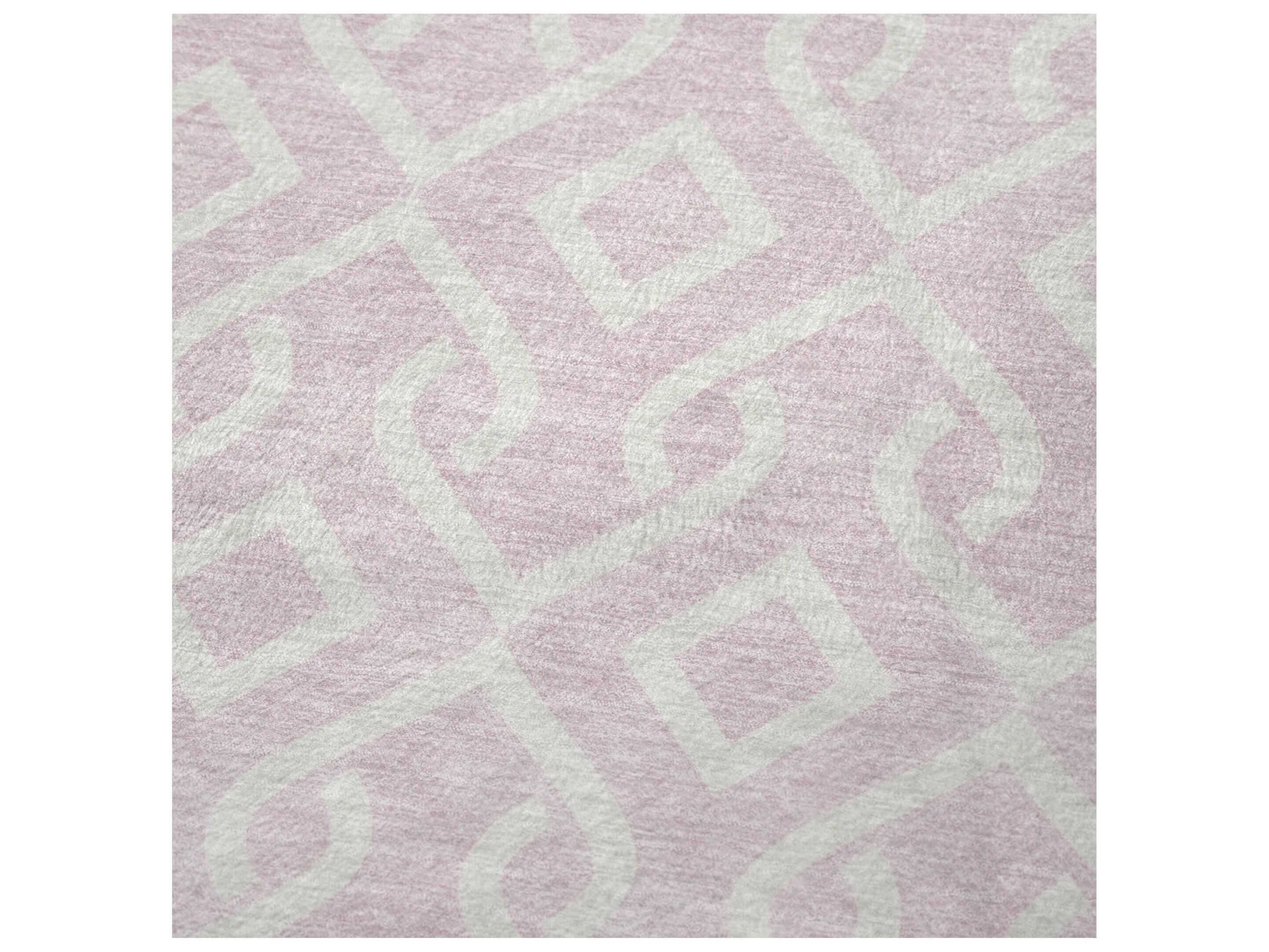 Dalyn Sherpa Pink Polyester Throw