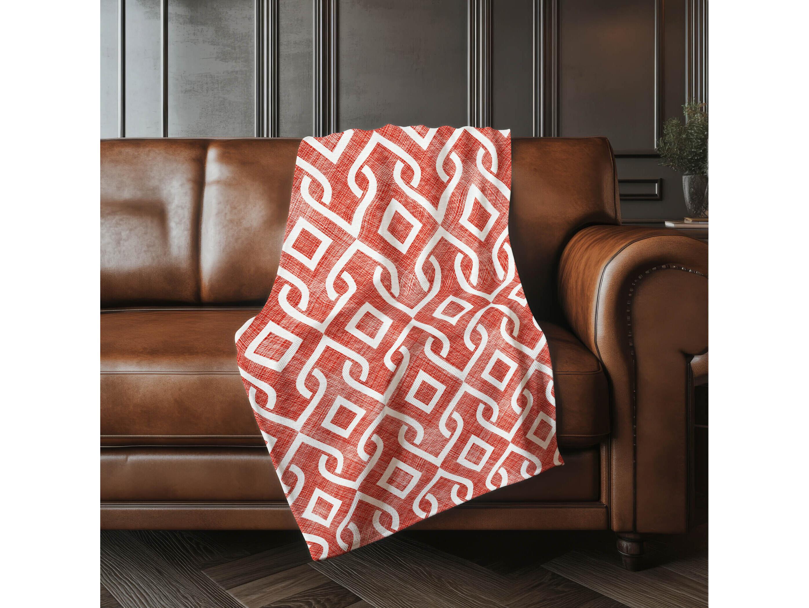 Dalyn Sherpa Red Polyester Throw