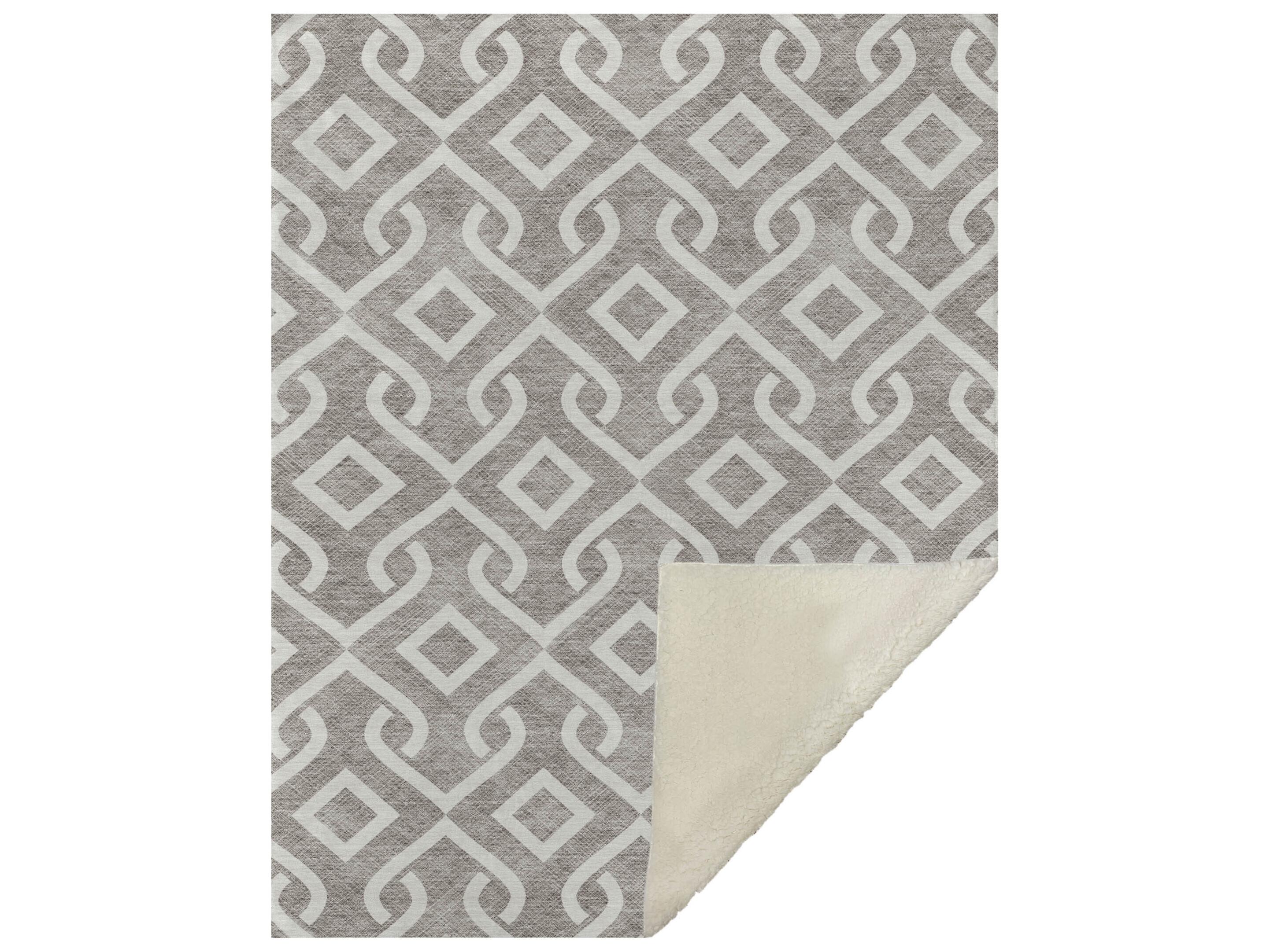 Dalyn Sherpa Brown Polyester Throw