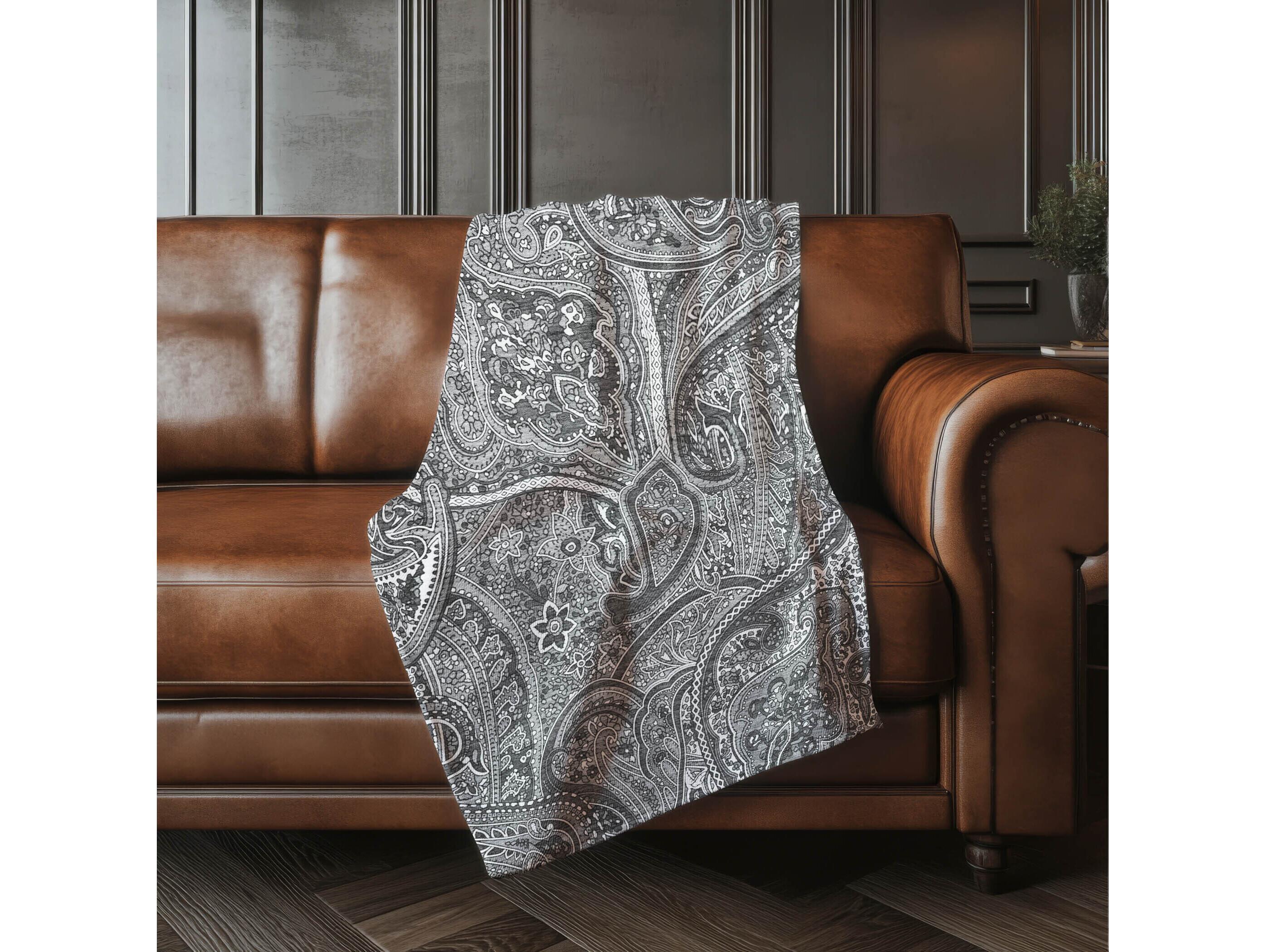 Dalyn Sherpa Gray Polyester Throw