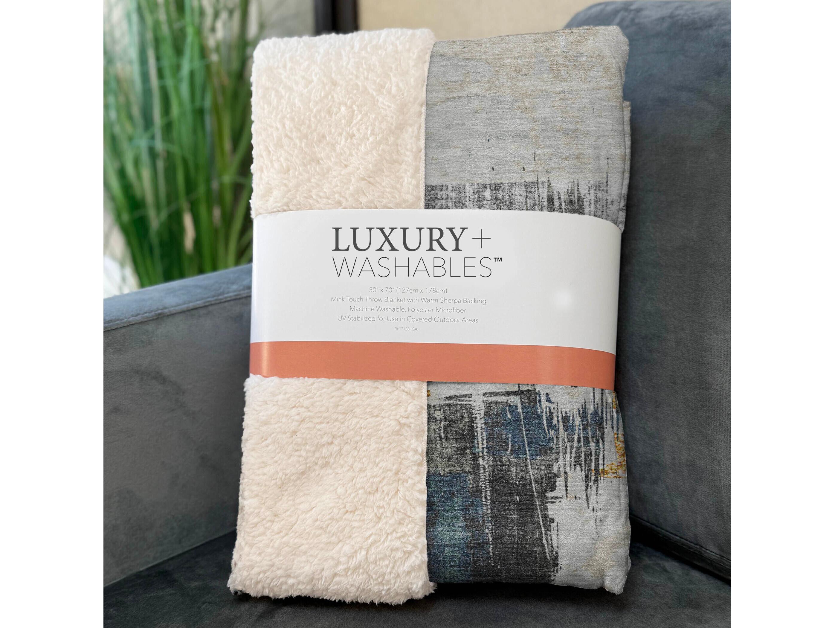 Dalyn Sherpa Gray Polyester Throw