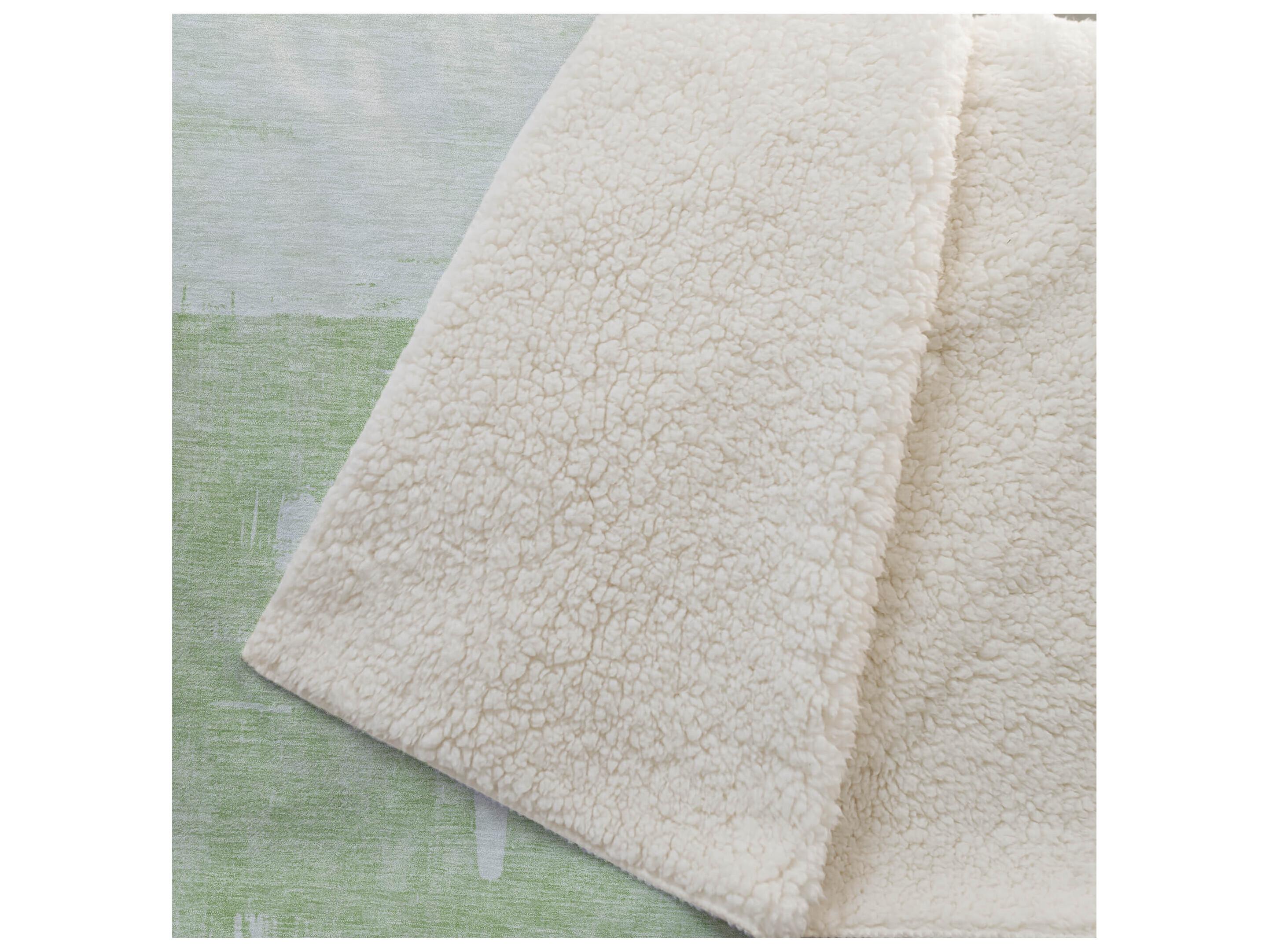 Dalyn Sherpa Green Polyester Throw