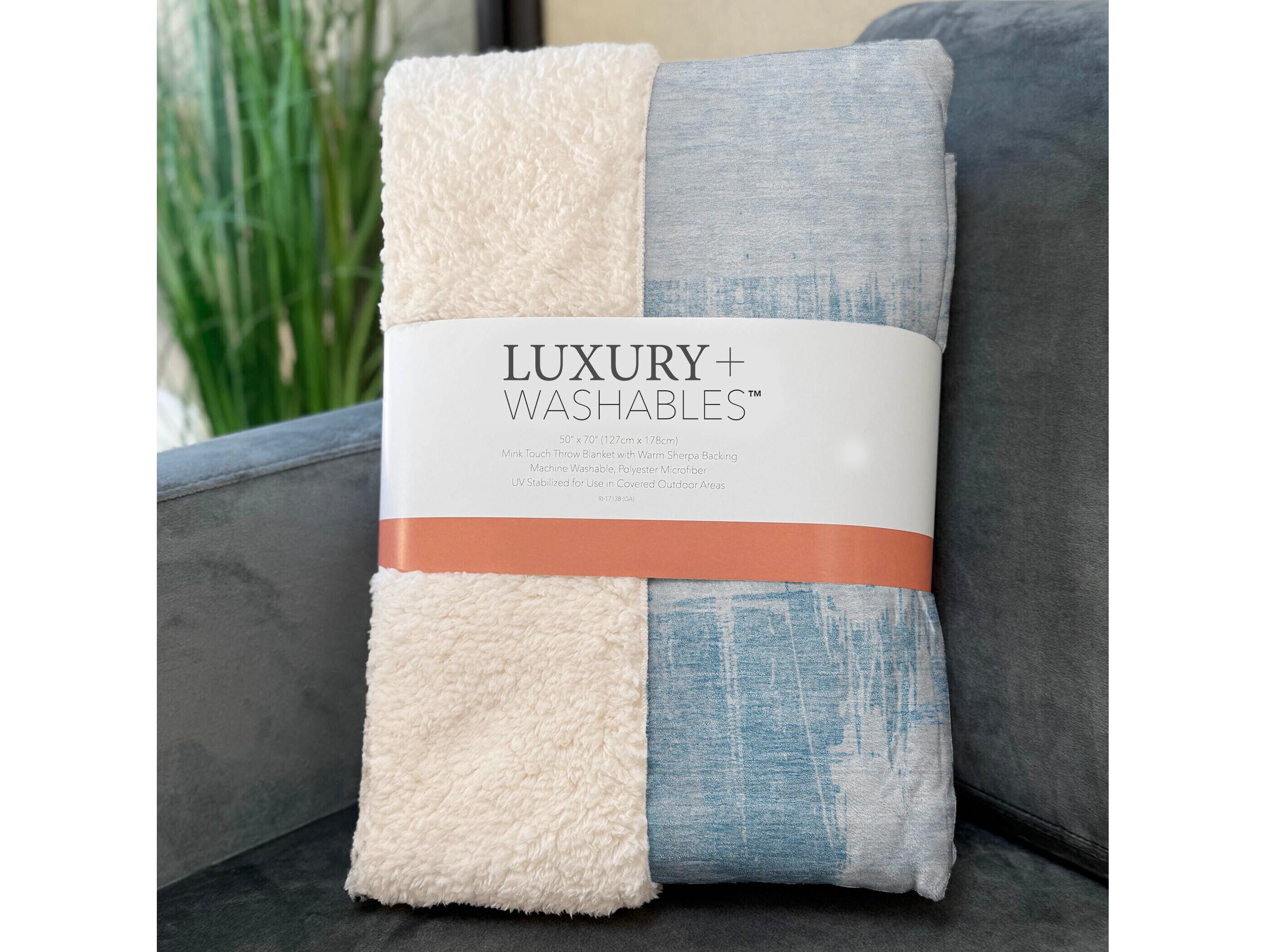 Dalyn Sherpa Blue Polyester Throw