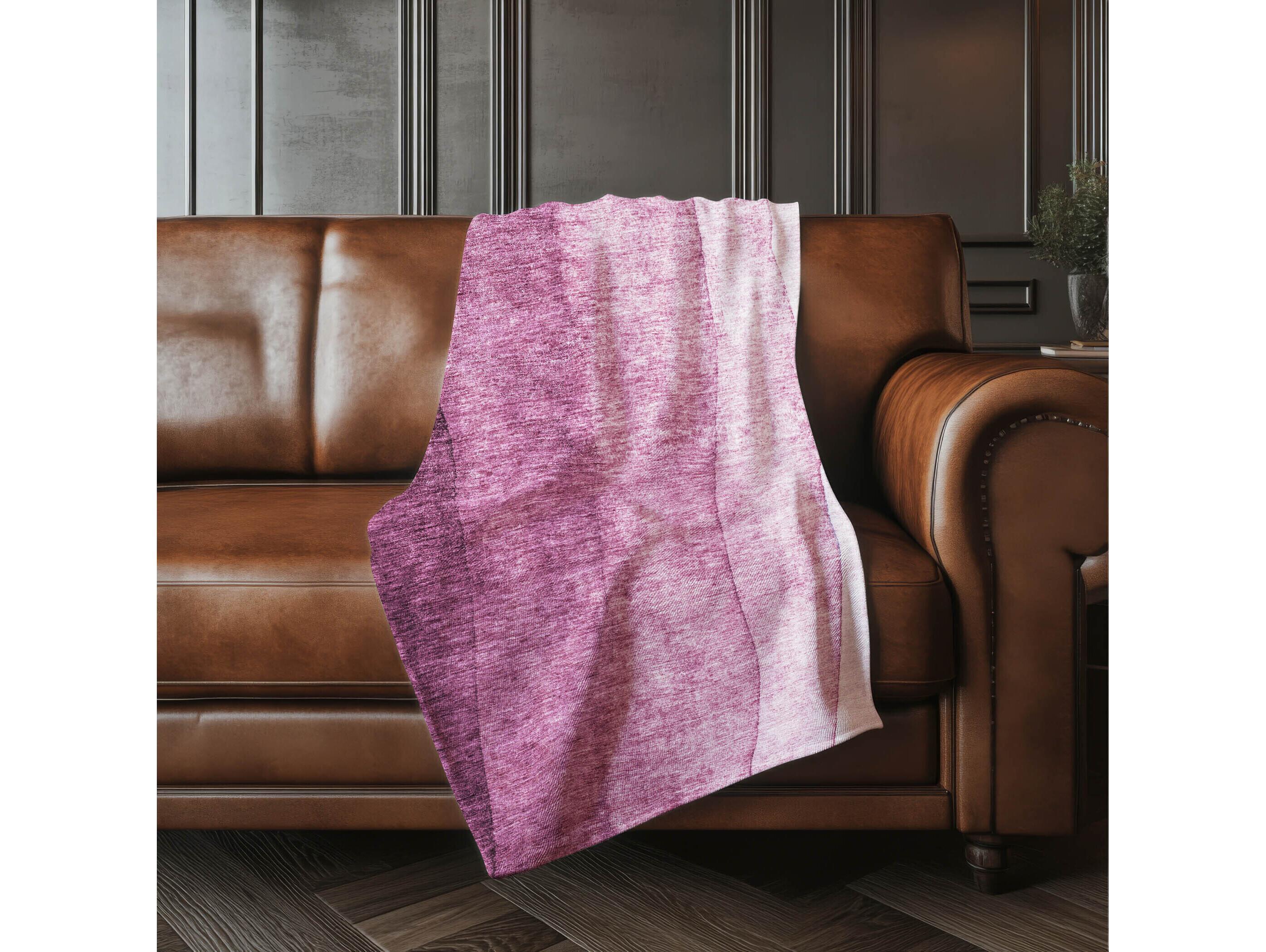 Dalyn Sherpa Red Polyester Throw