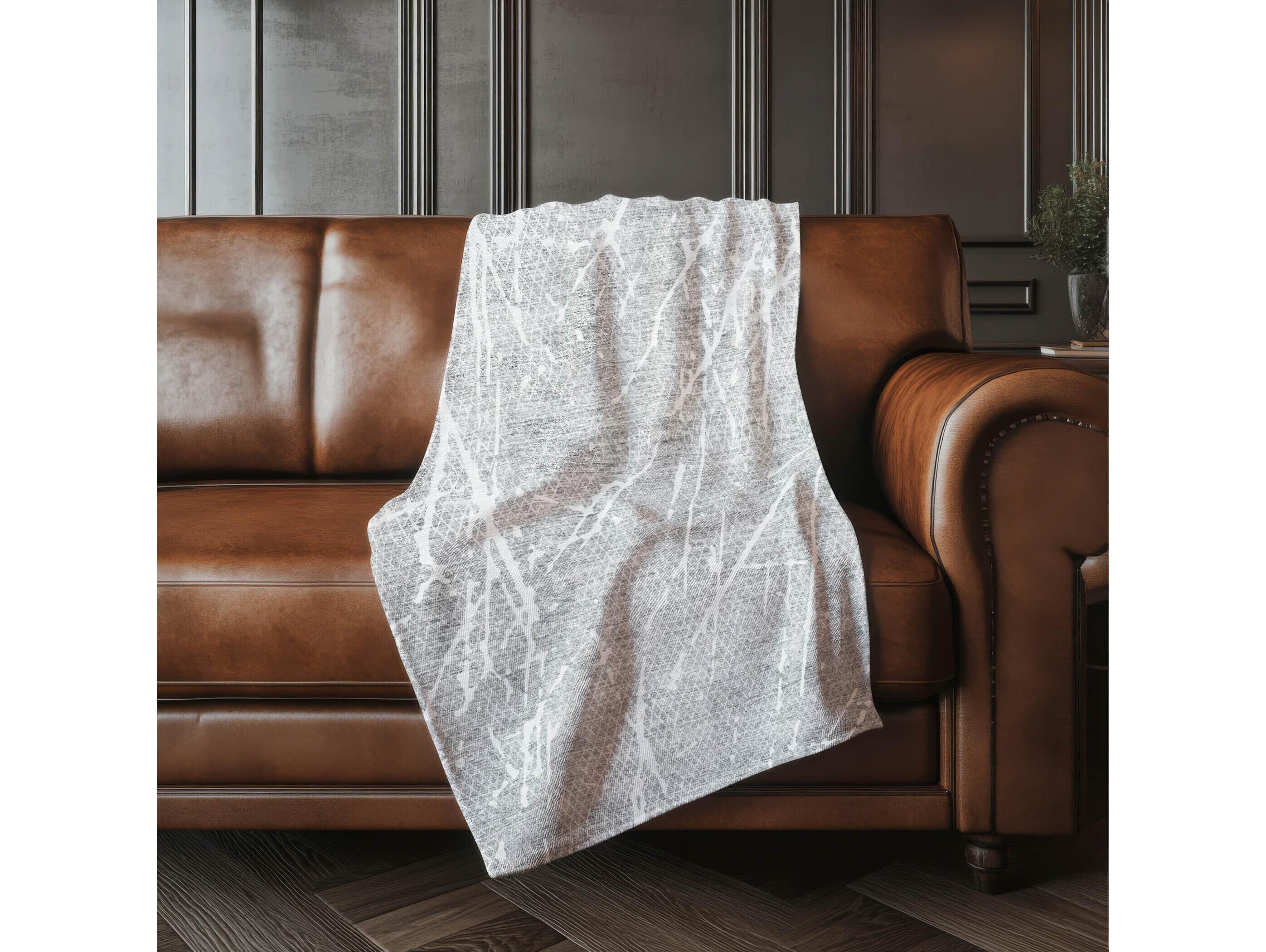 Dalyn Sherpa Gray Polyester Throw