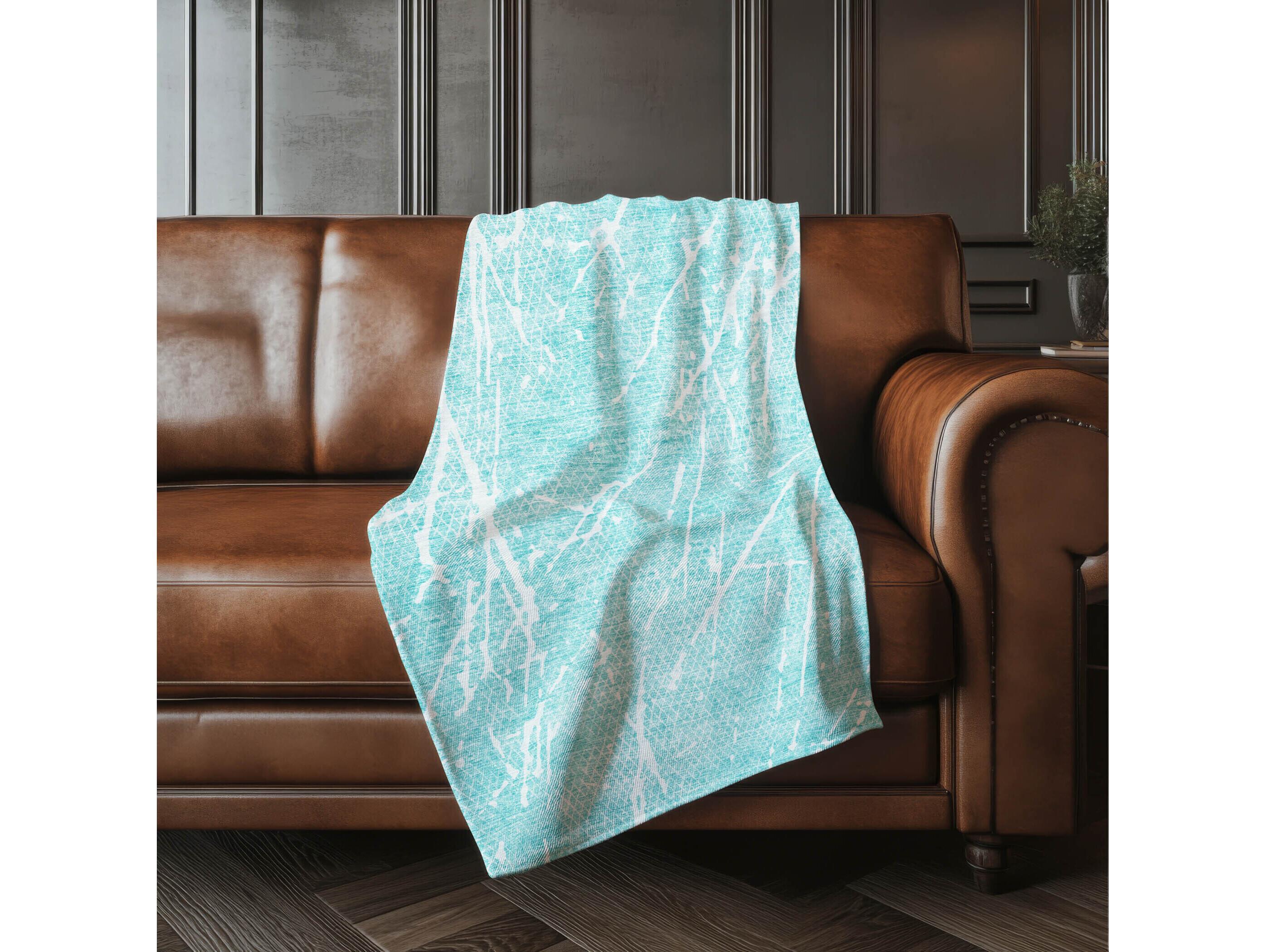Dalyn Sherpa Teal Polyester Throw