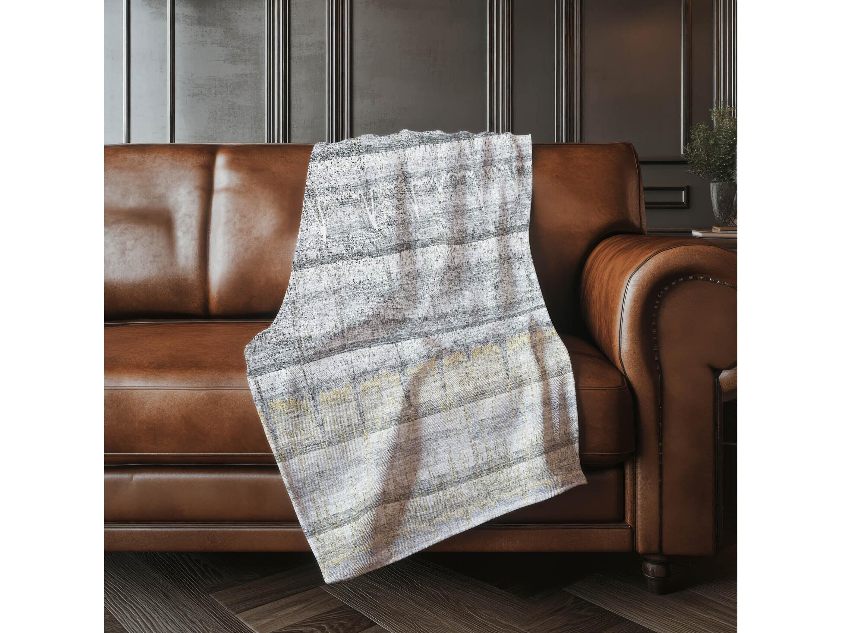 Dalyn Sherpa Gray Polyester Throw