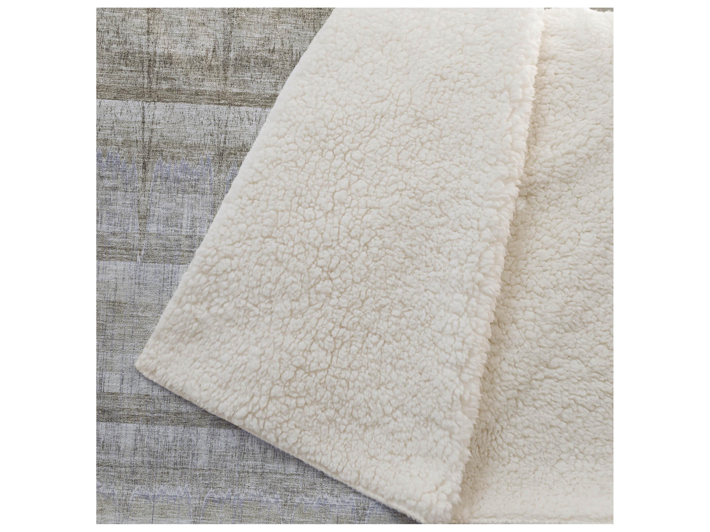 Dalyn Sherpa Brown Polyester Throw