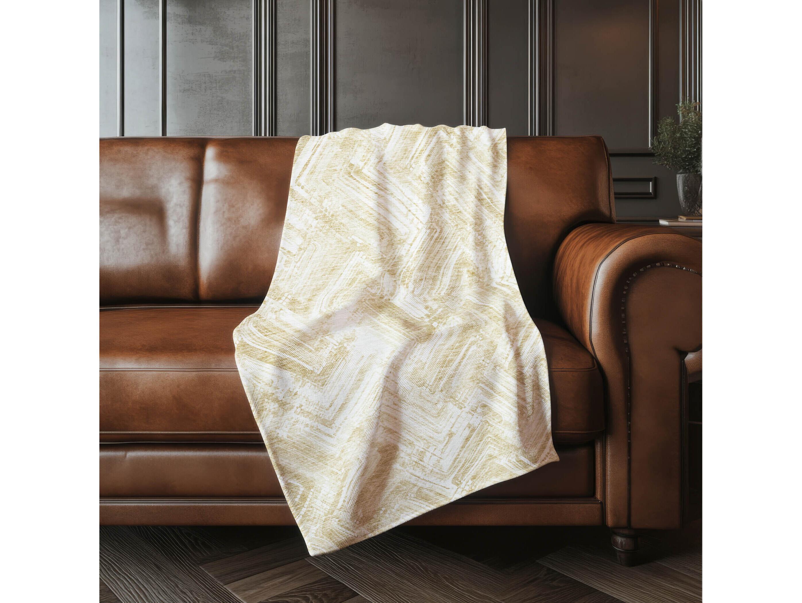 Dalyn Sherpa Brown Polyester Throw