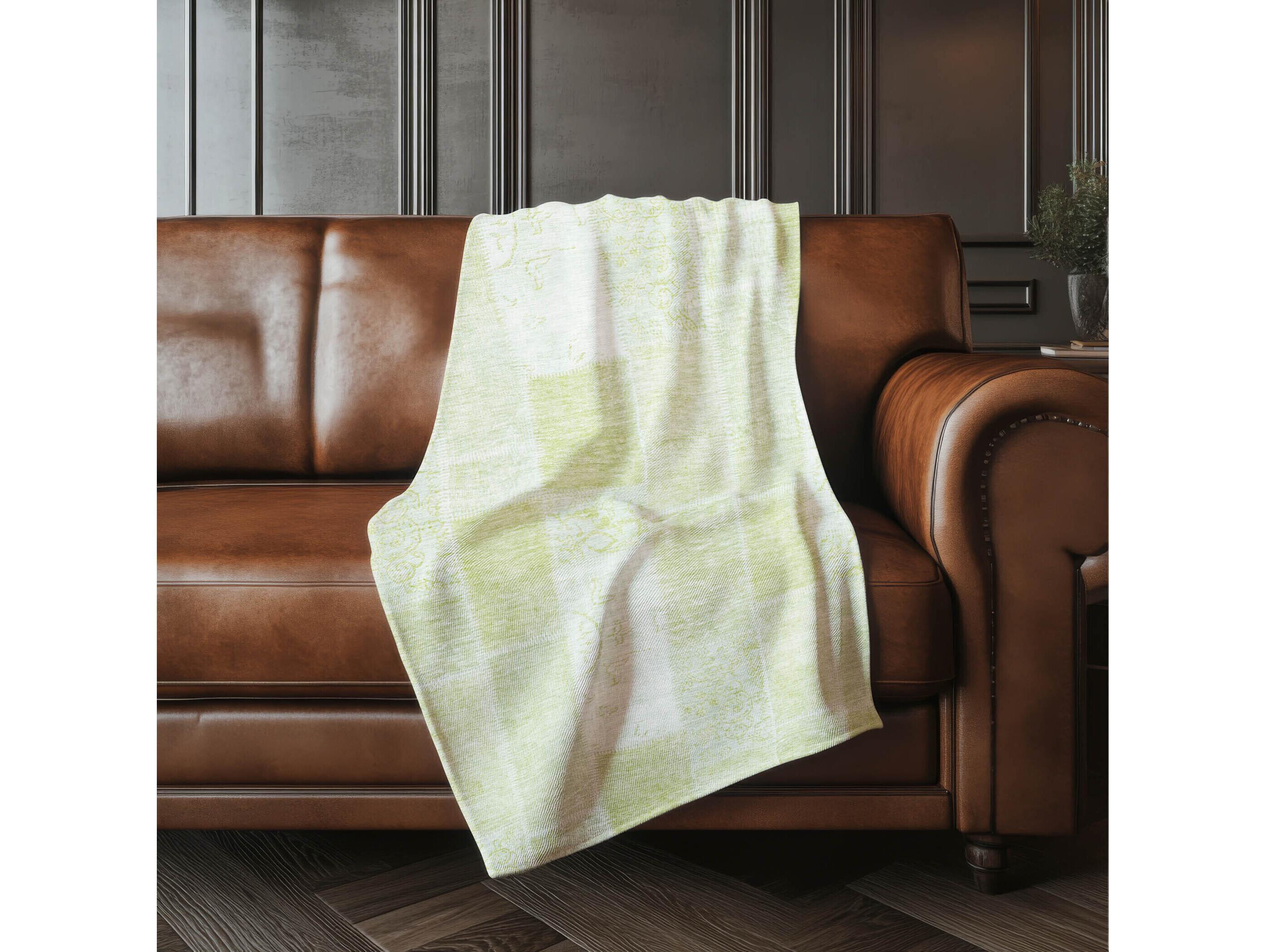 Dalyn Sherpa Green Polyester Throw