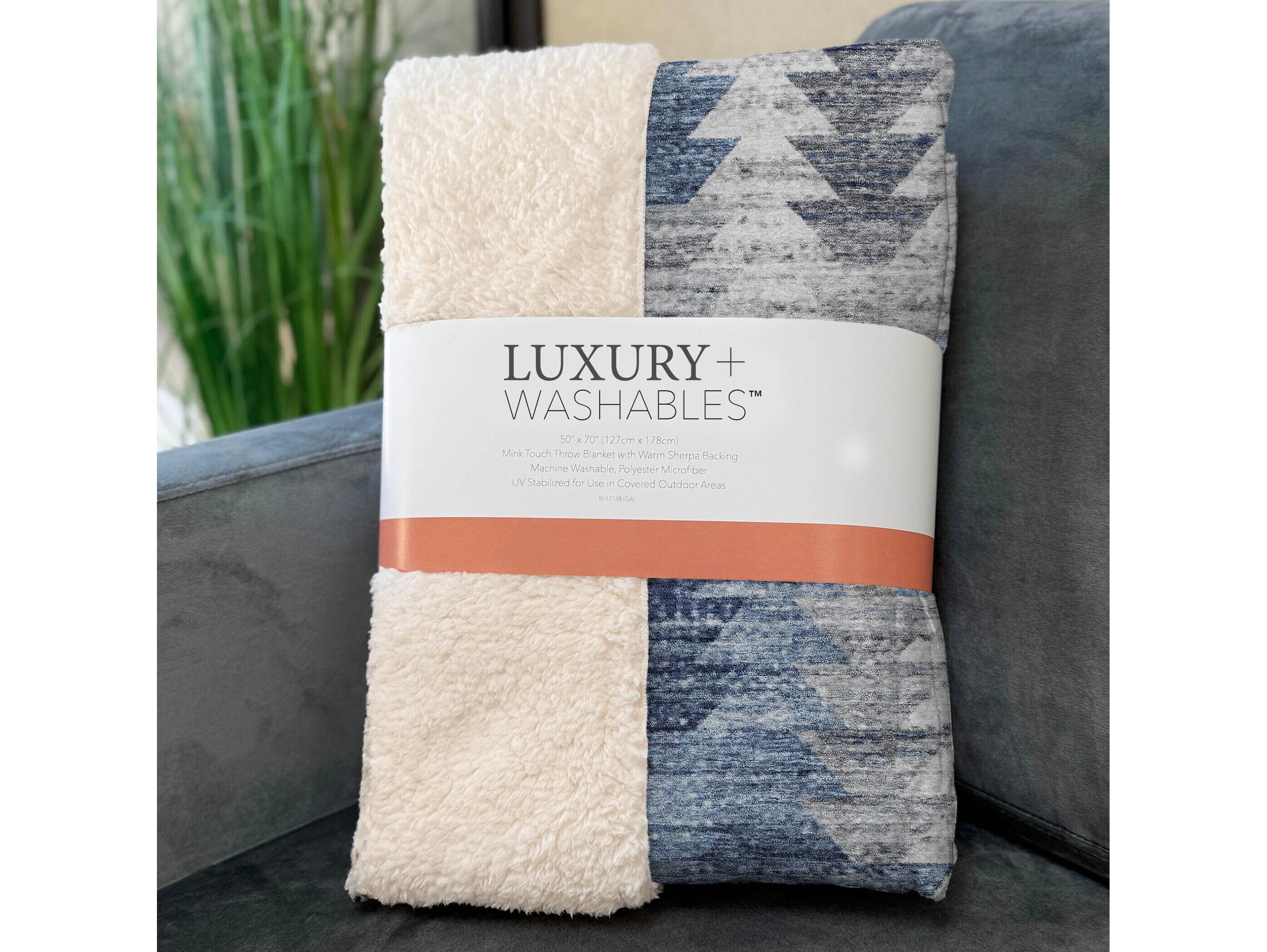 Dalyn Sherpa Blue Polyester Throw