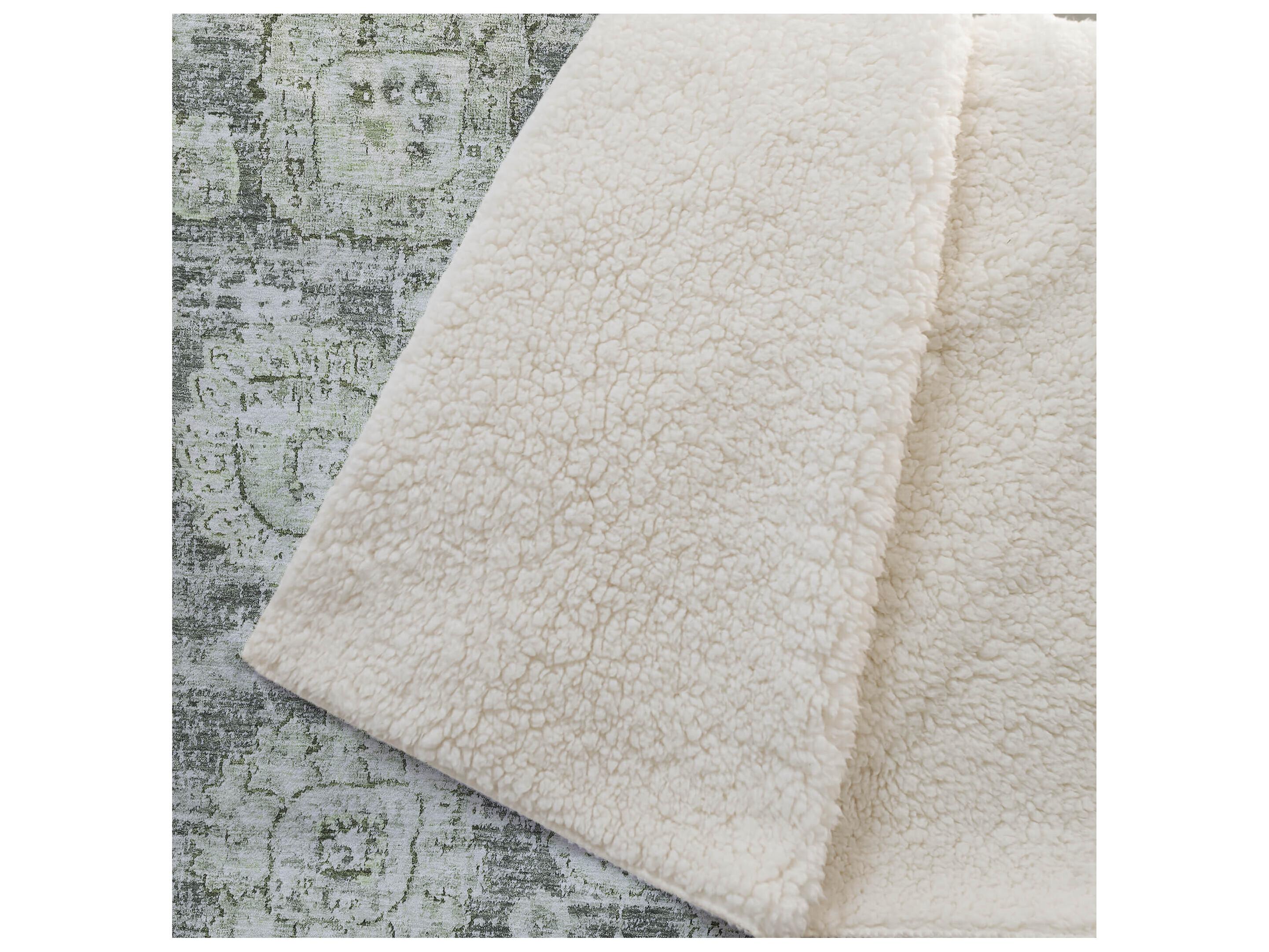 Dalyn Sherpa Green Polyester Throw