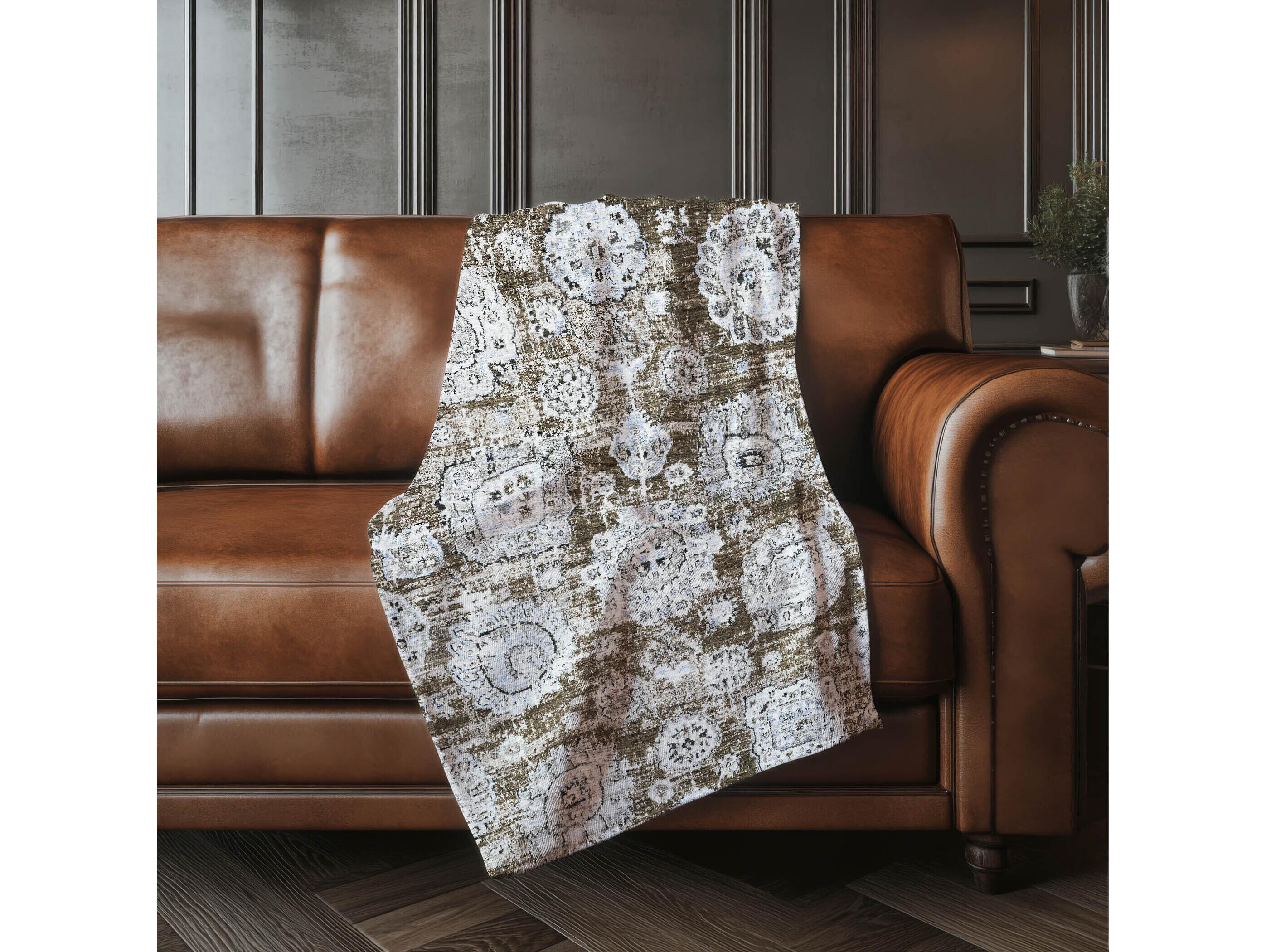 Dalyn Sherpa Brown Polyester Throw