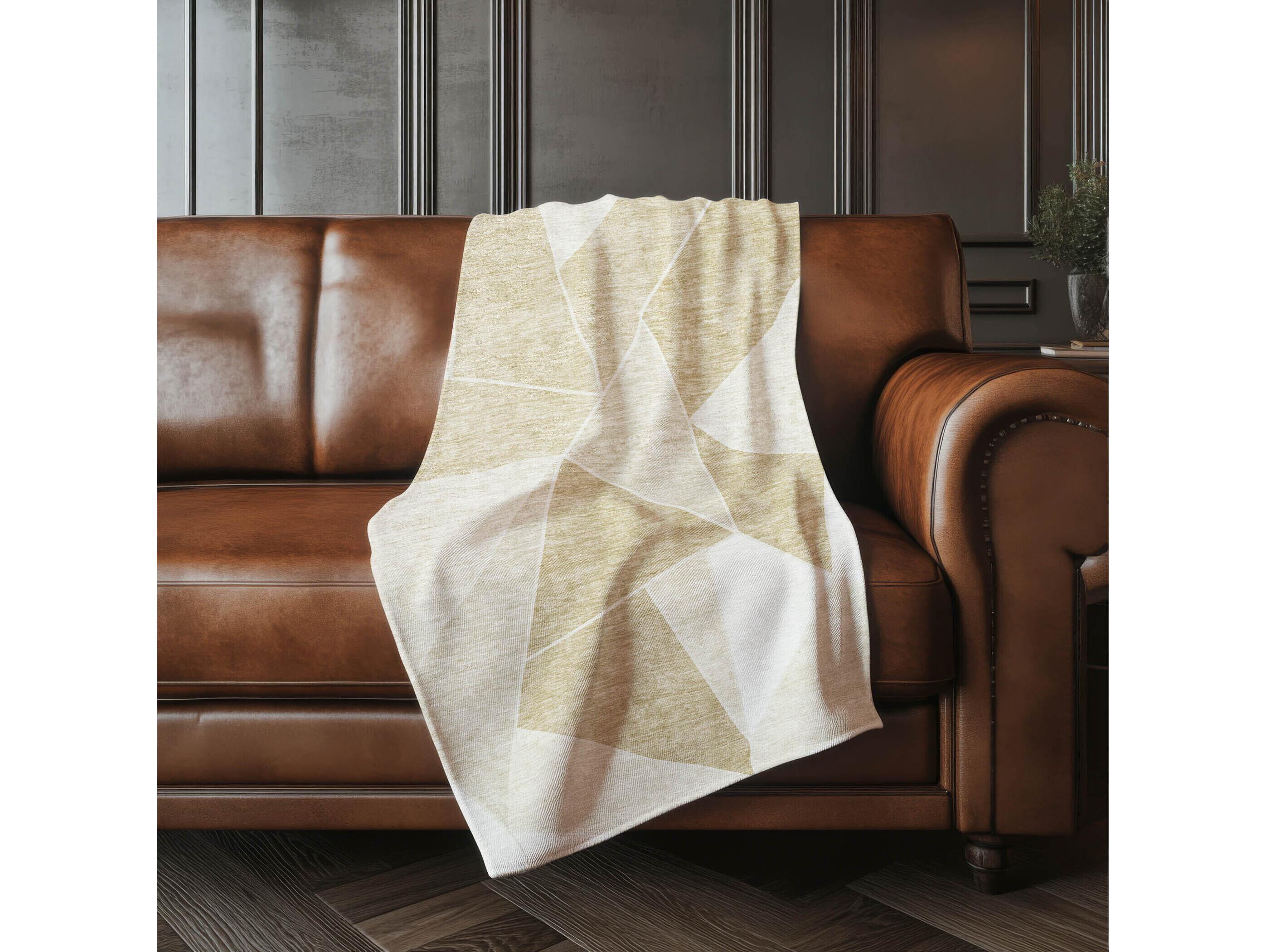 Dalyn Sherpa Brown Polyester Throw