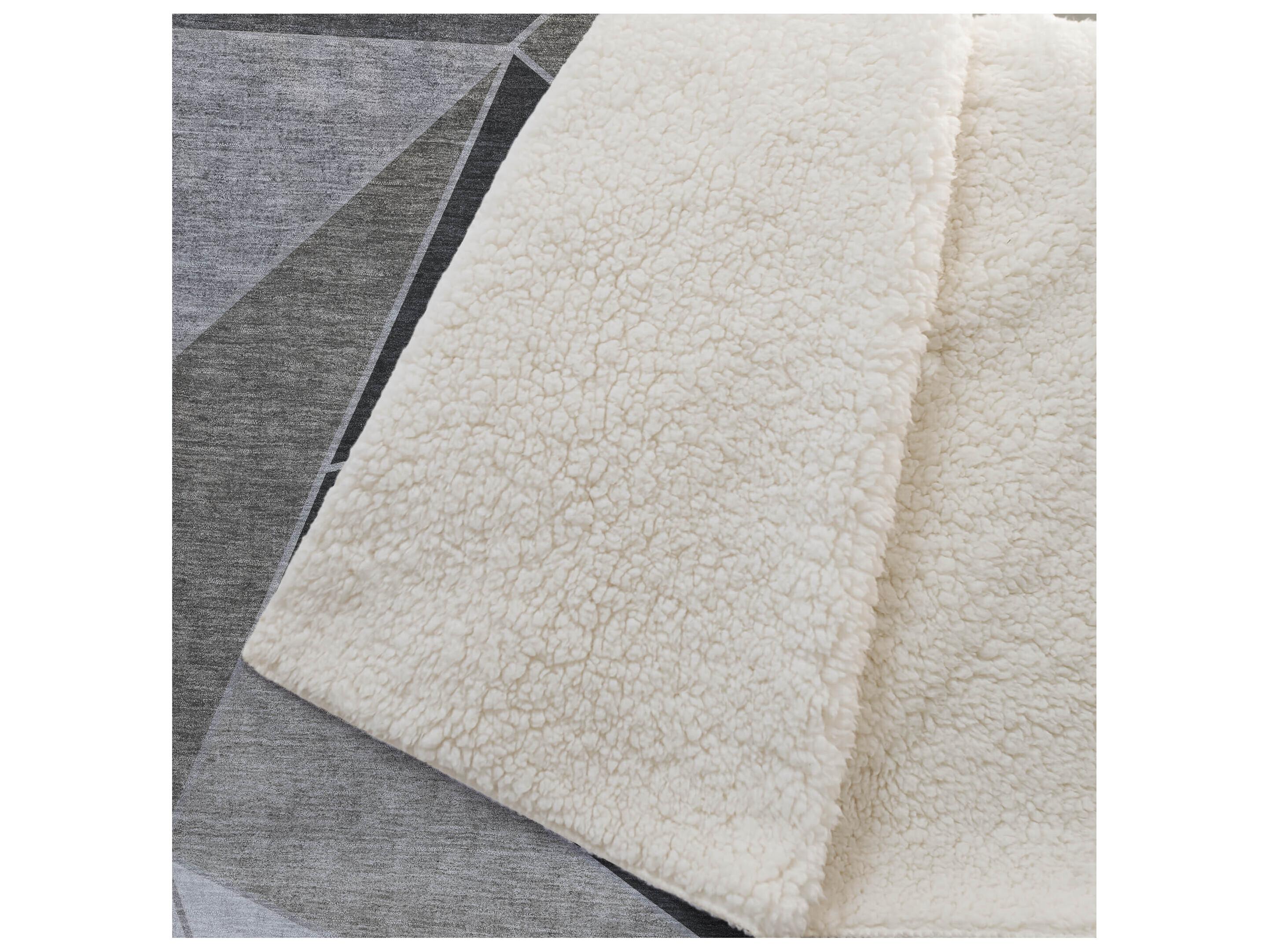 Dalyn Sherpa Brown Polyester Throw