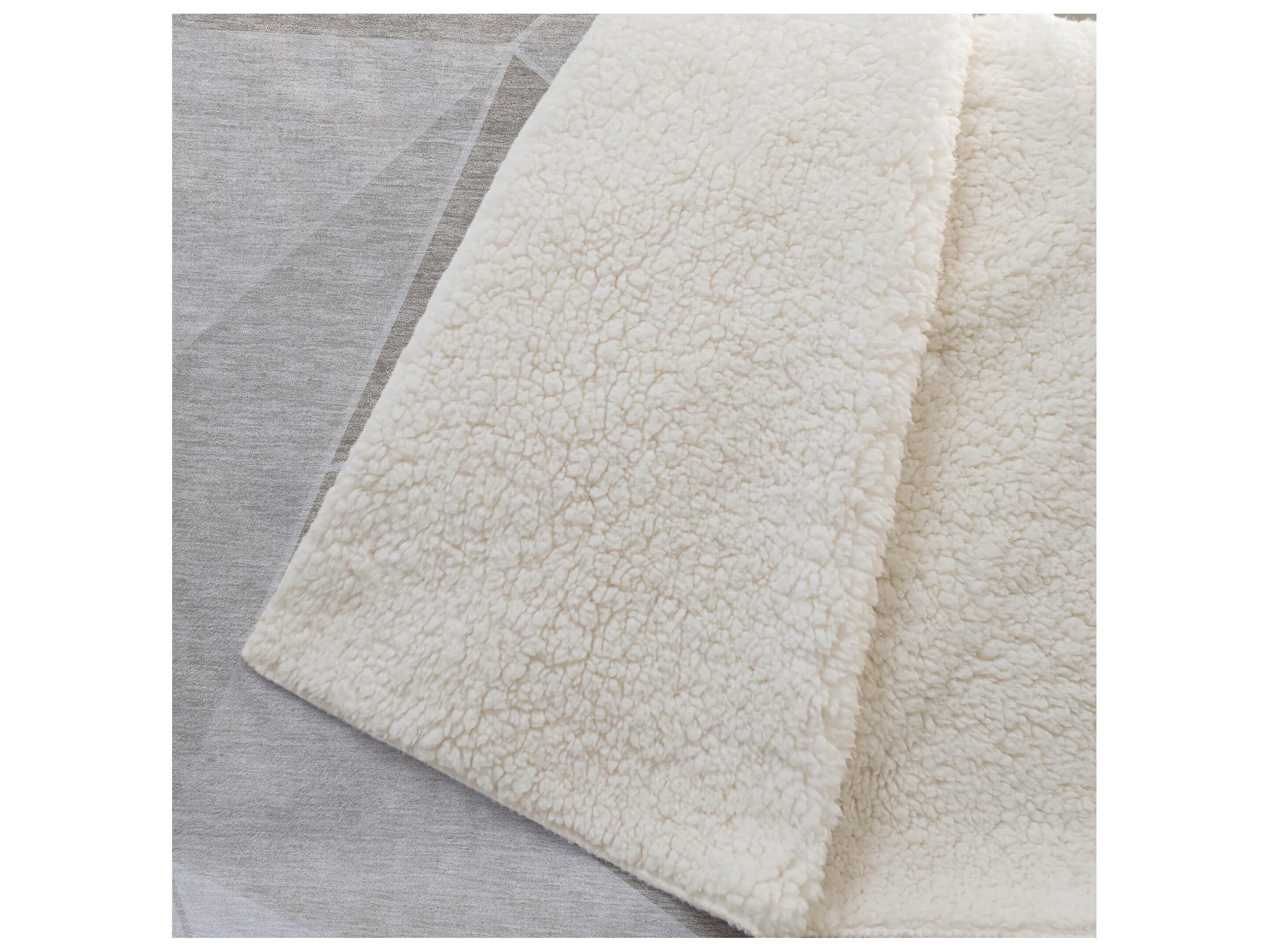 Dalyn Sherpa Brown Polyester Throw