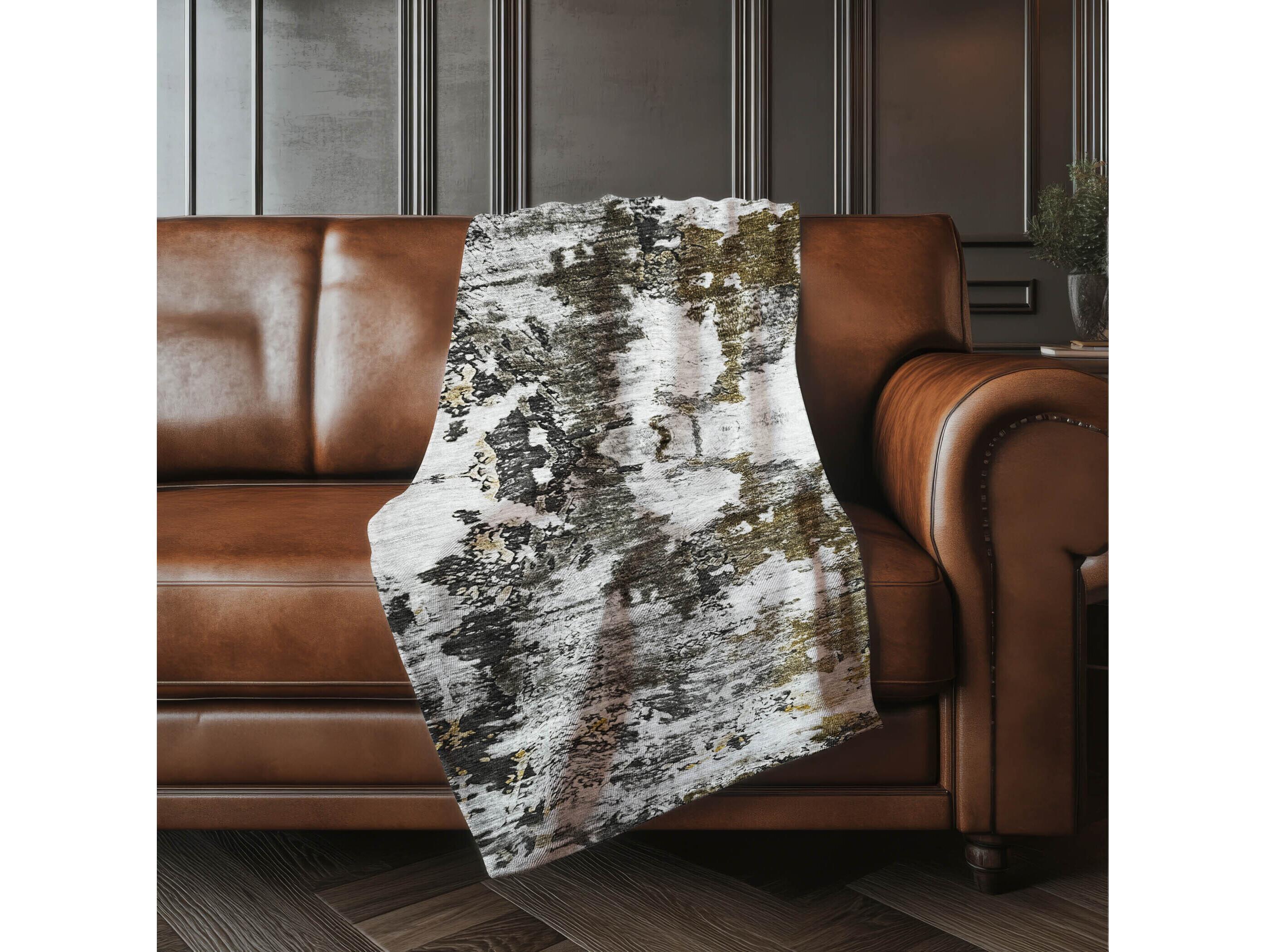 Dalyn Sherpa Brown Polyester Throw