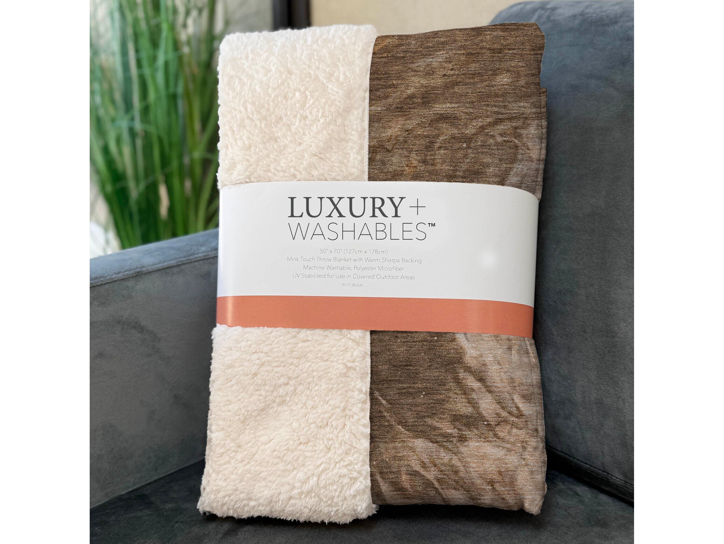 Dalyn Sherpa Orange Polyester Throw