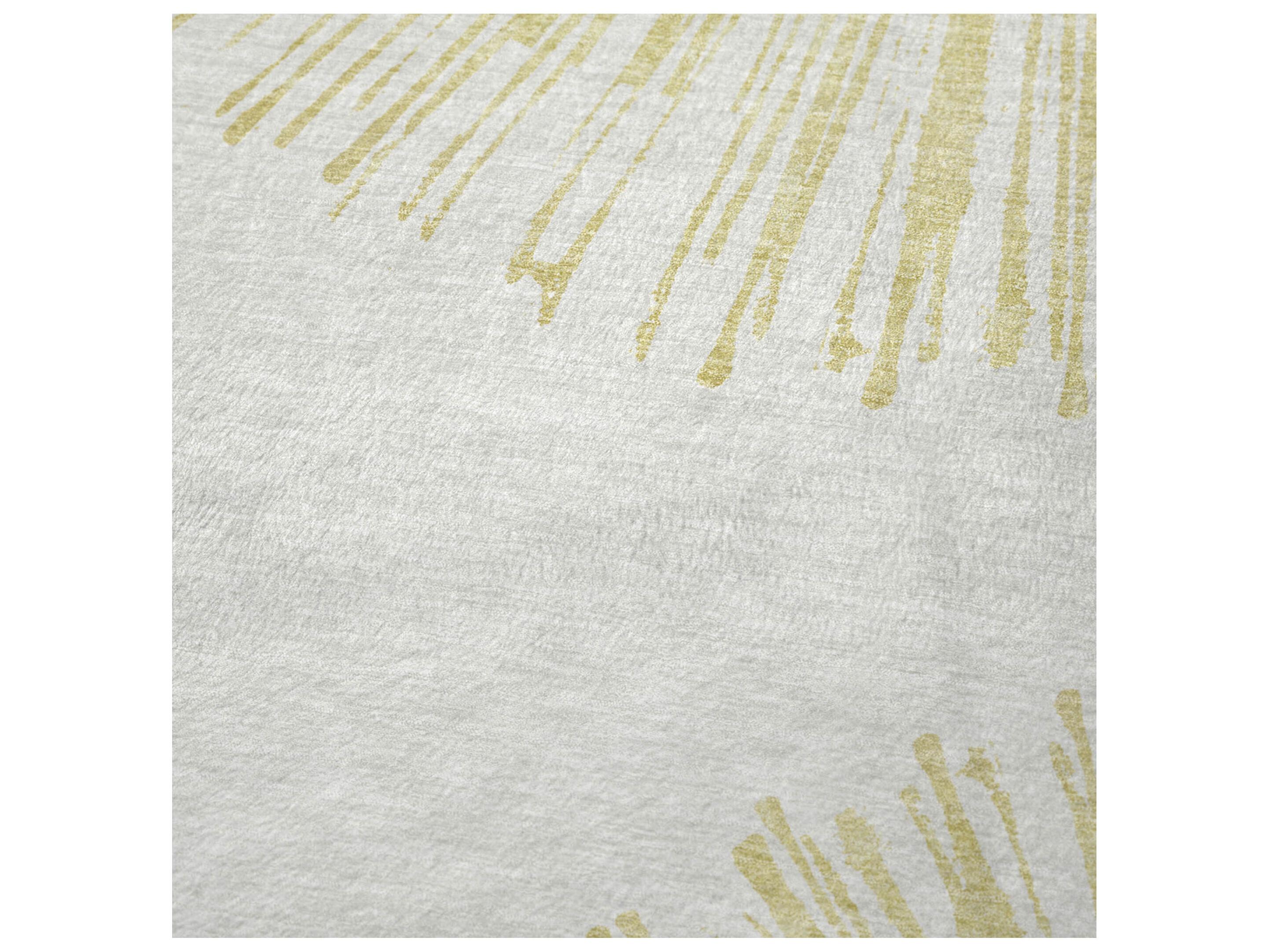 Dalyn Sherpa Brown Polyester Throw