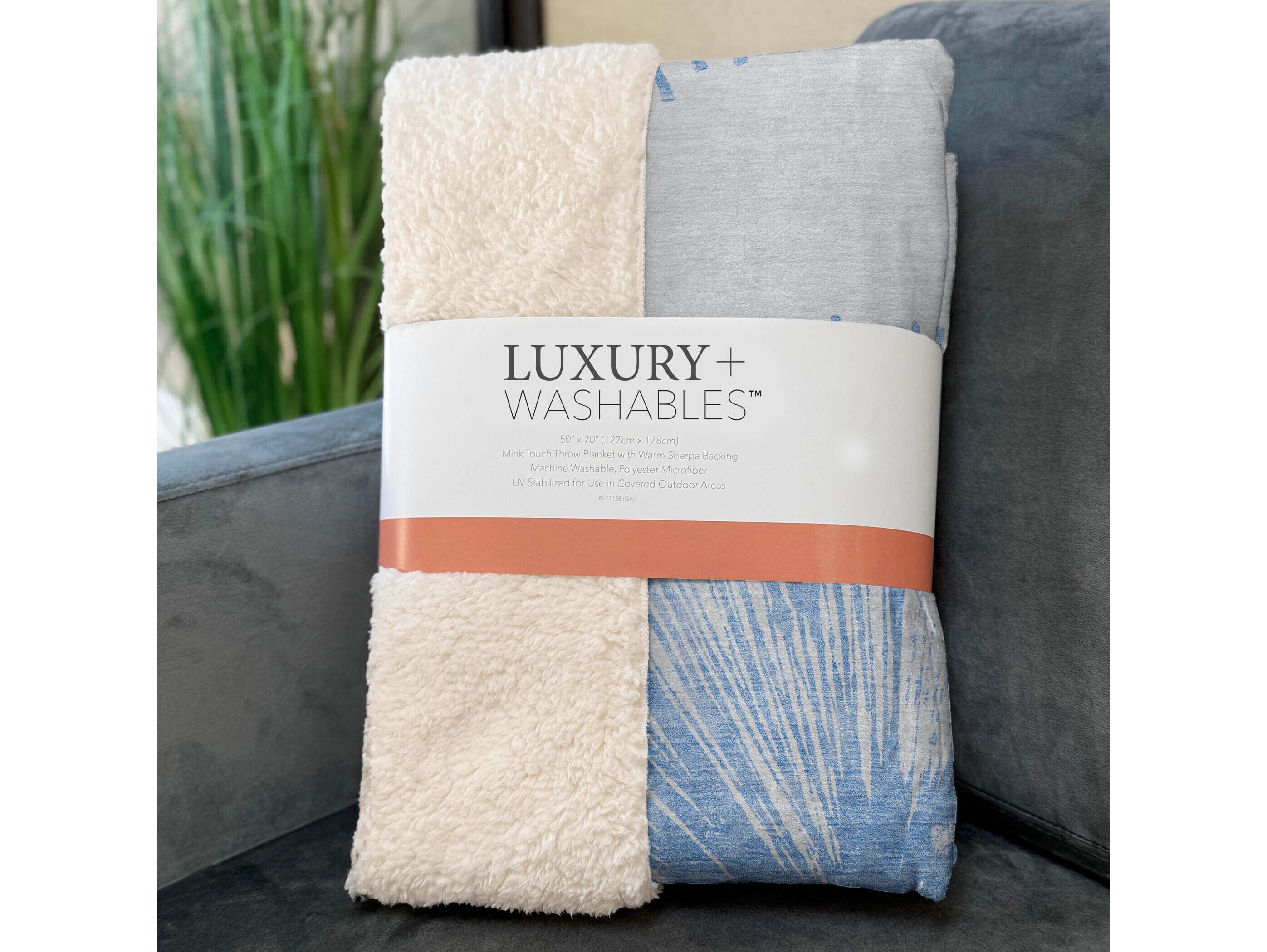 Dalyn Sherpa Blue Polyester Throw