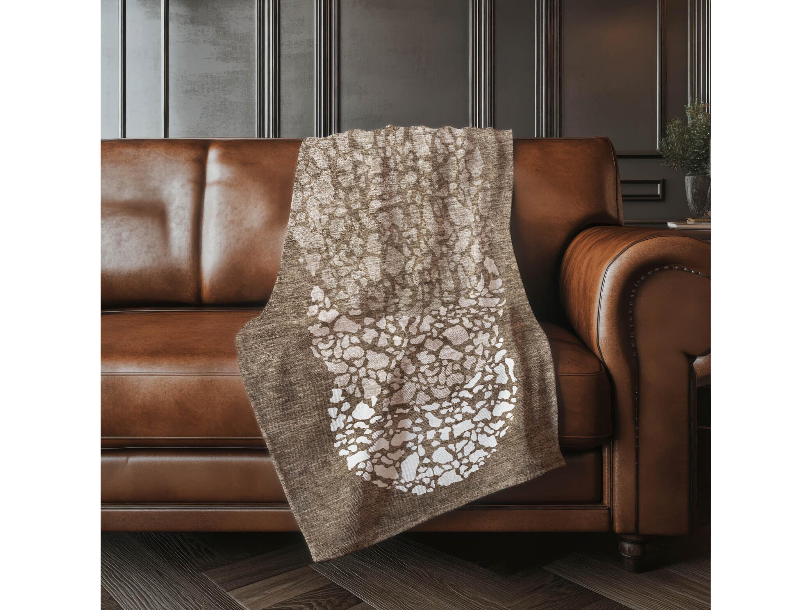 Dalyn Sherpa Brown Polyester Throw
