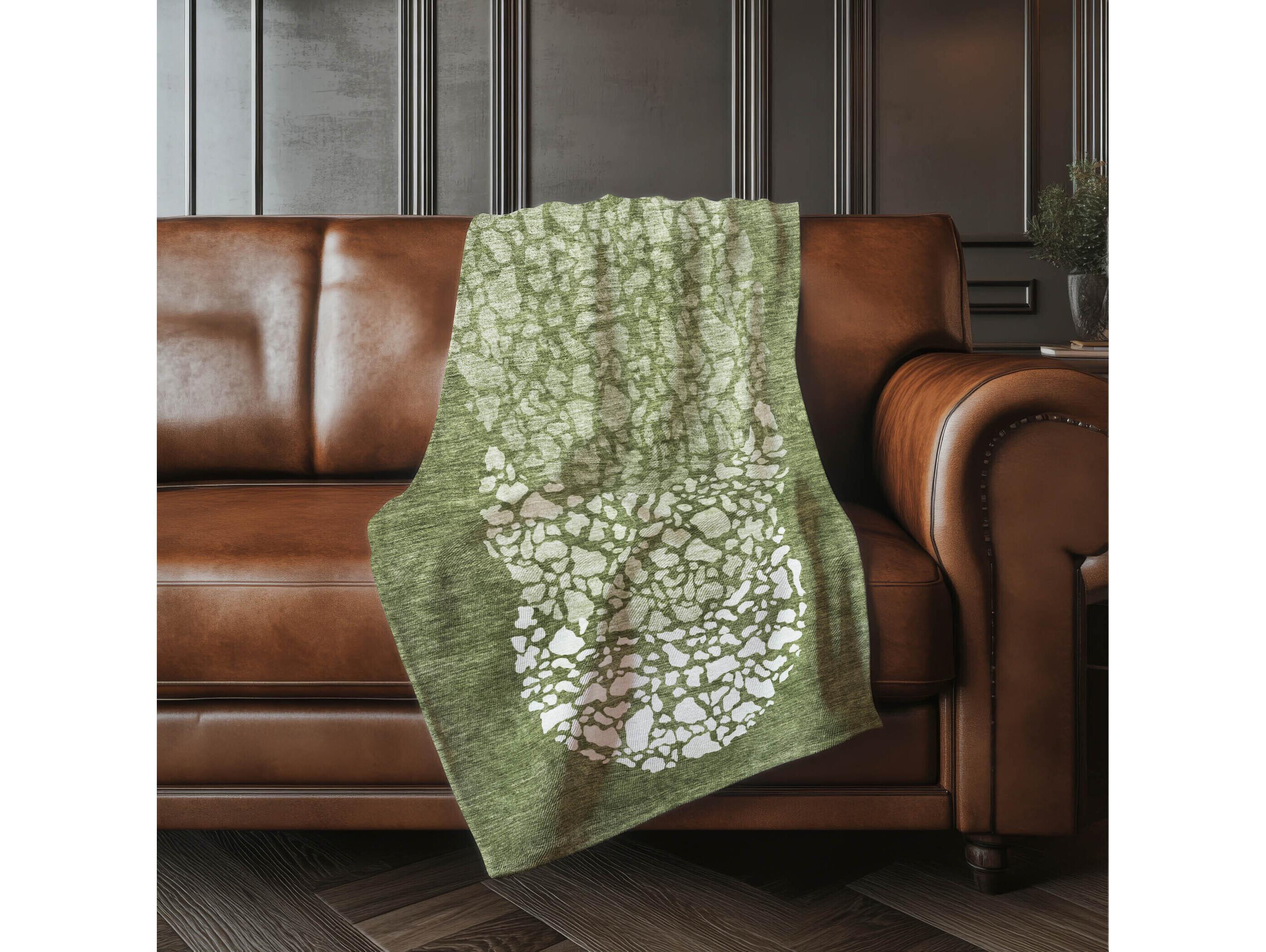 Dalyn Sherpa Green Polyester Throw