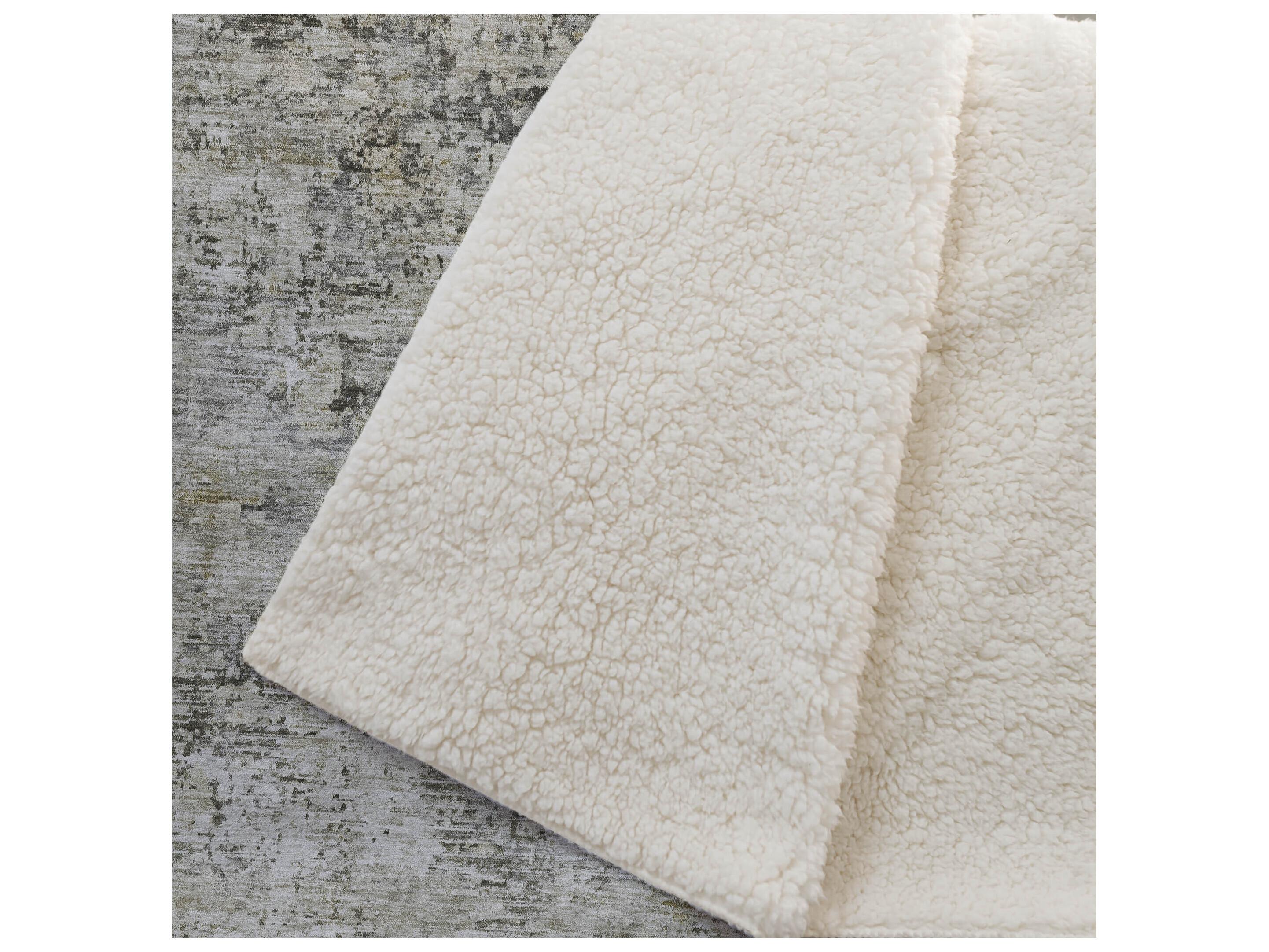 Dalyn Sherpa Brown Polyester Throw