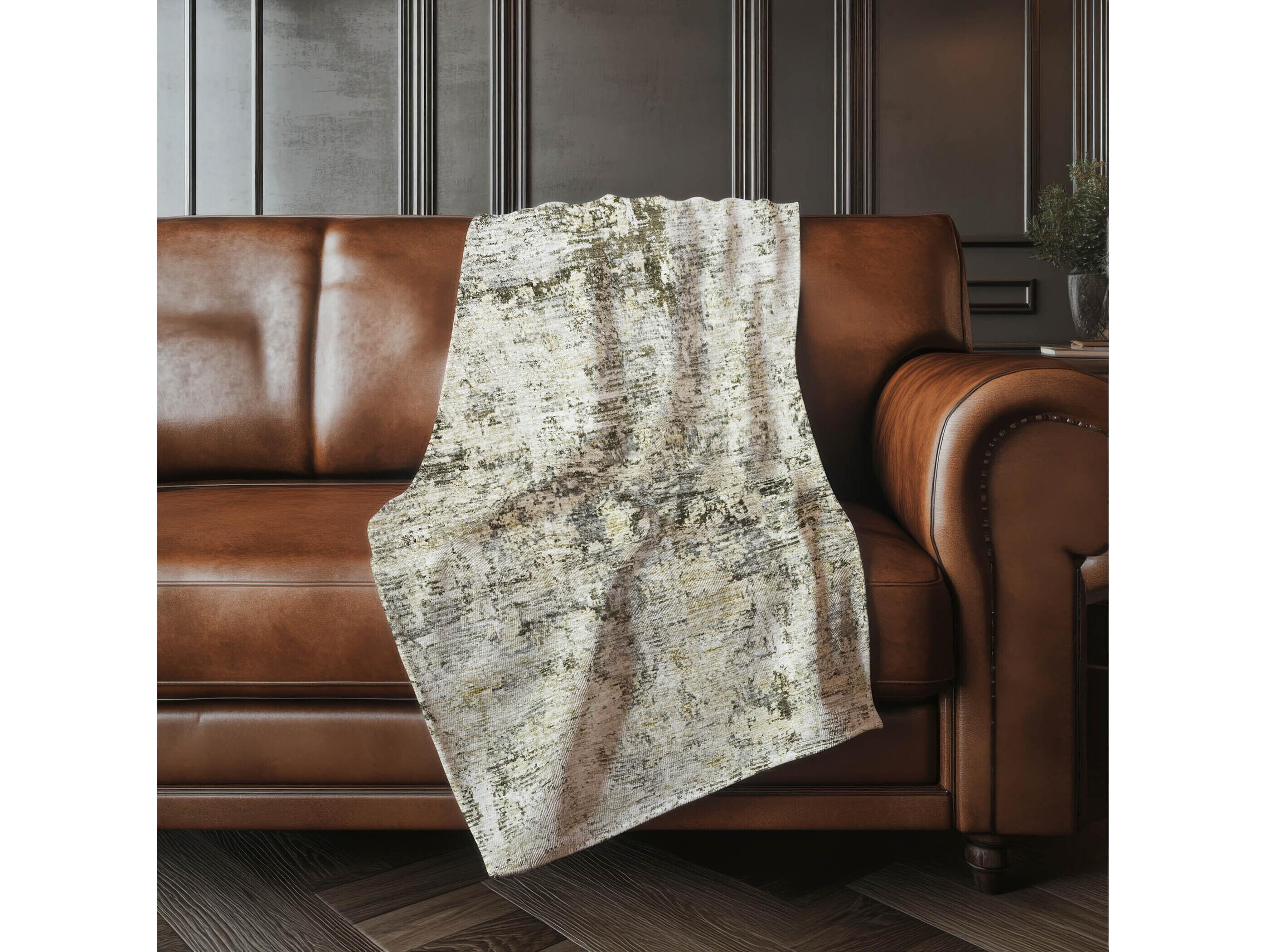 Dalyn Sherpa Brown Polyester Throw