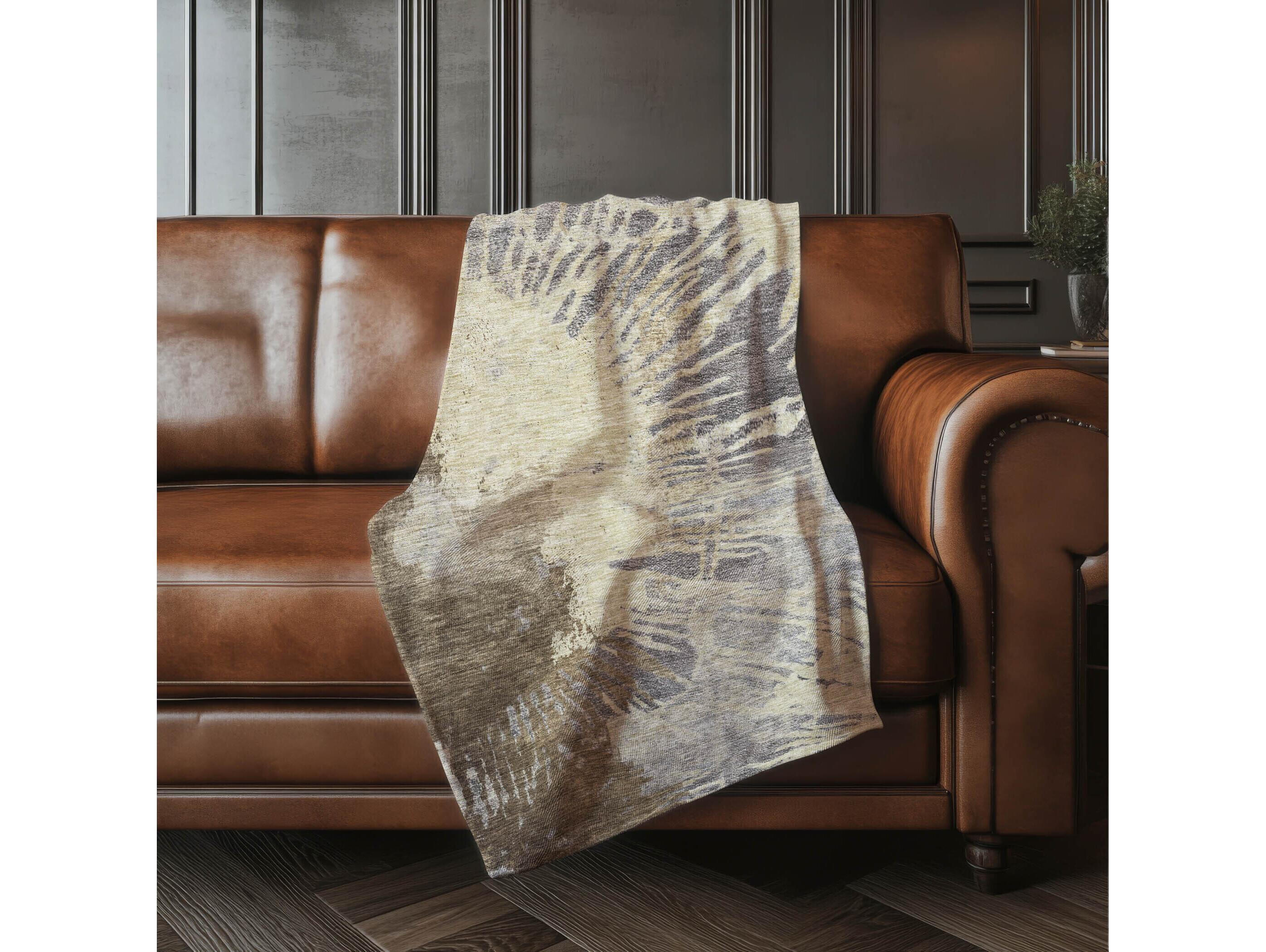 Dalyn Sherpa Brown Polyester Throw