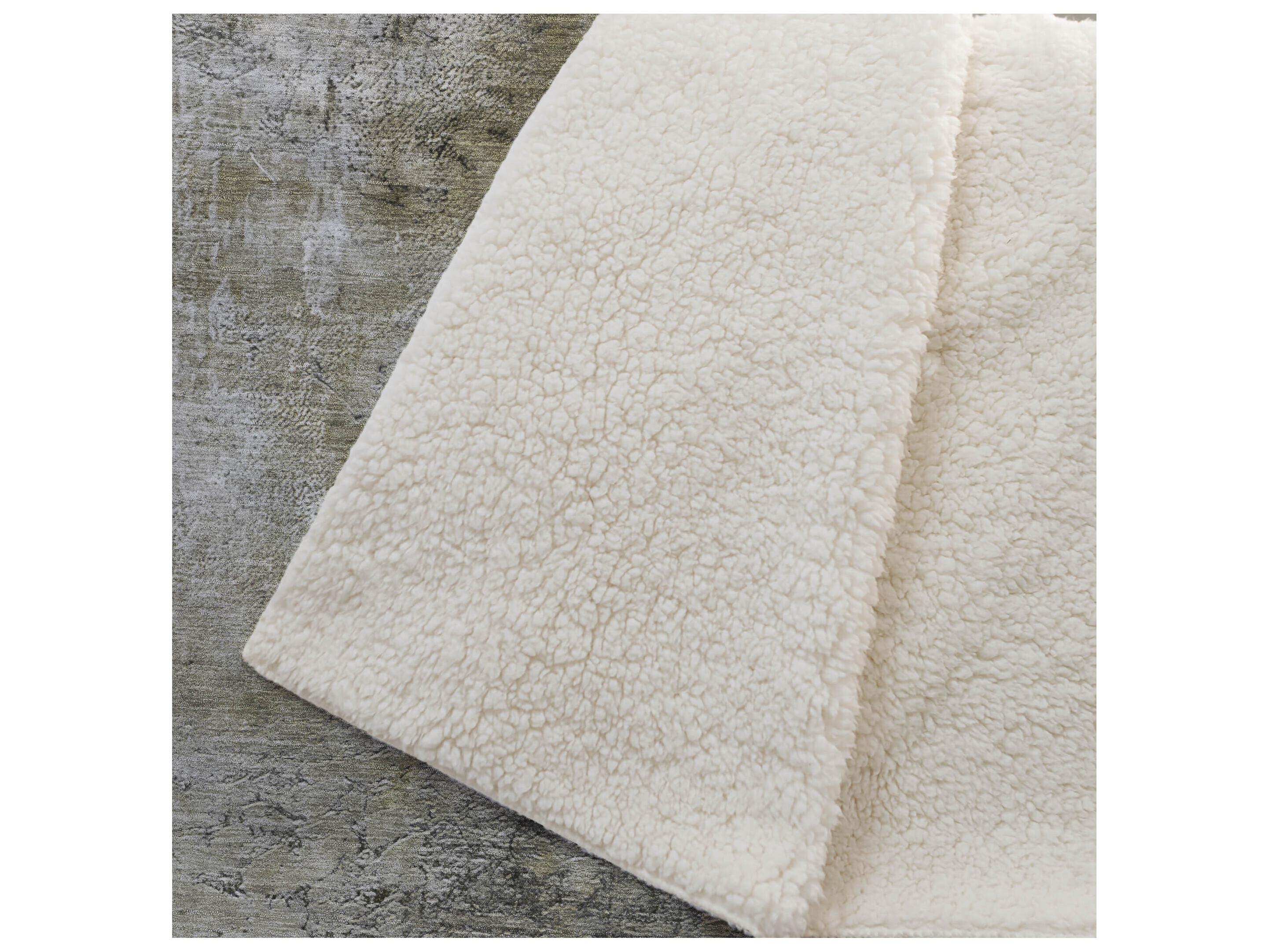 Dalyn Sherpa Brown Polyester Throw