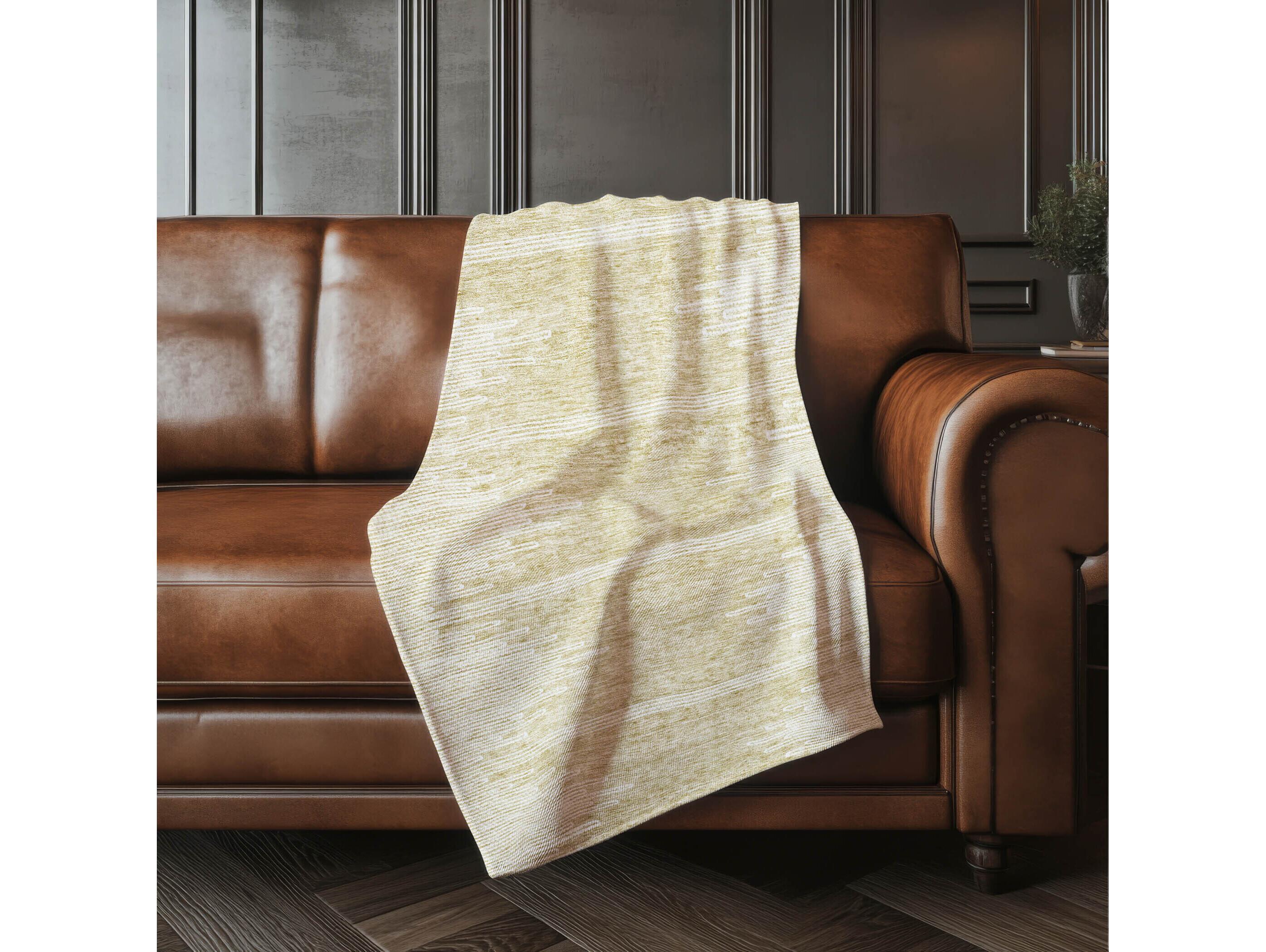 Dalyn Sherpa Brown Polyester Throw