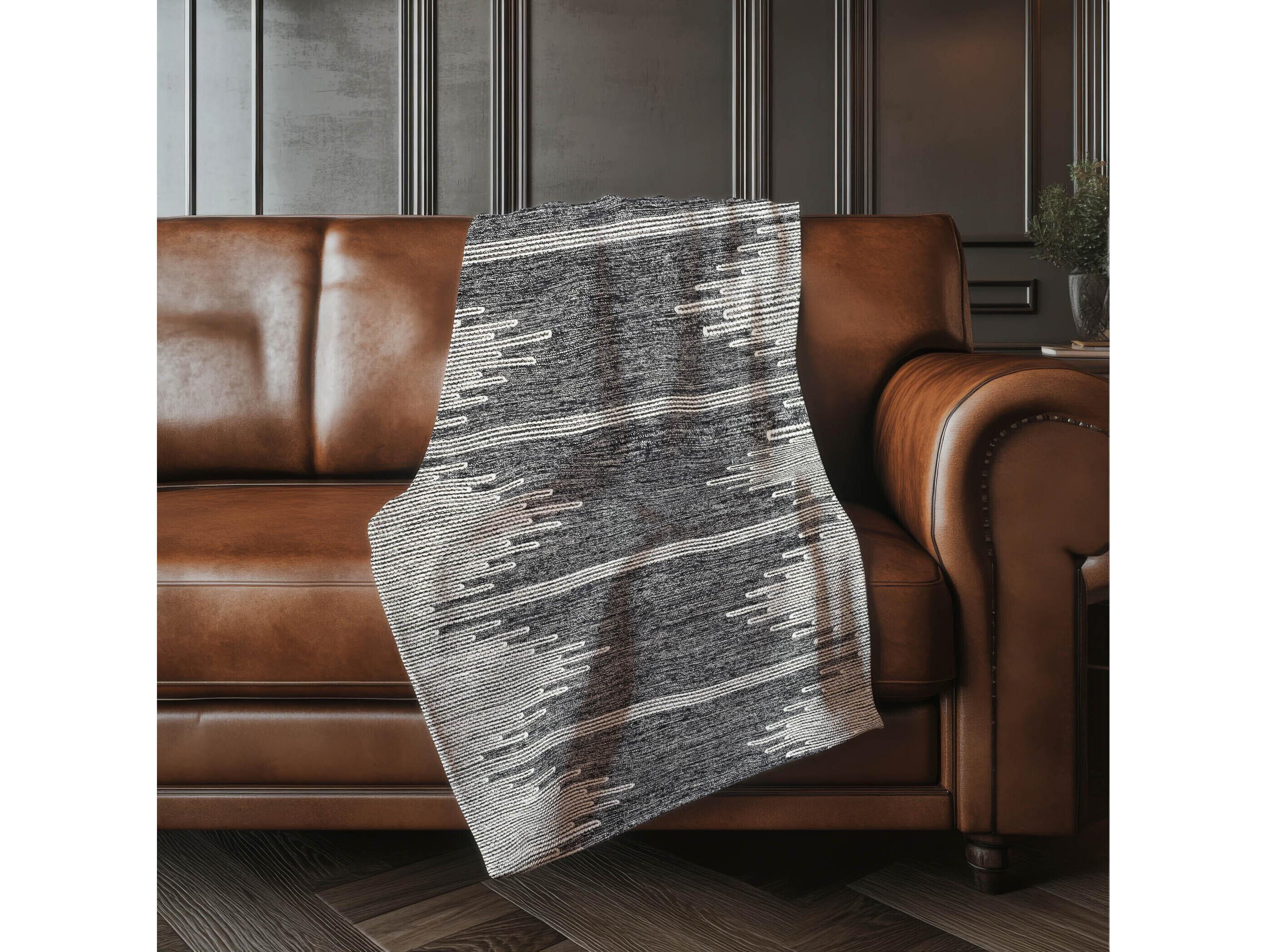 Dalyn Sherpa Gray Polyester Throw