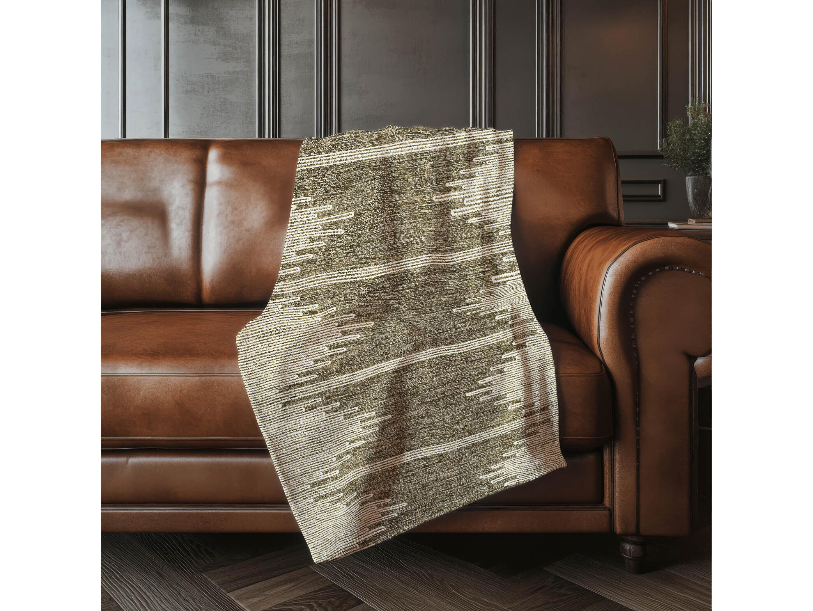 Dalyn Sherpa Brown Polyester Throw