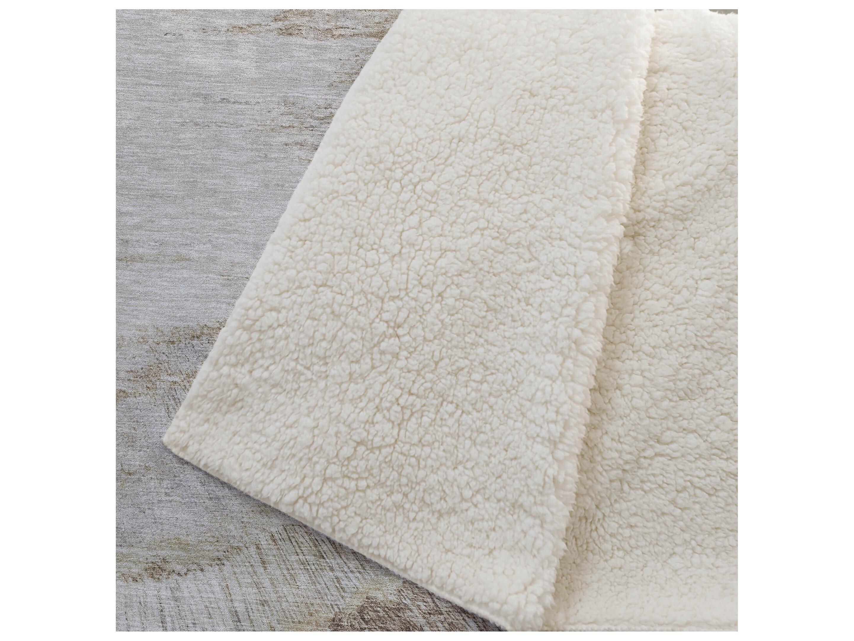 Dalyn Sherpa Brown Polyester Throw