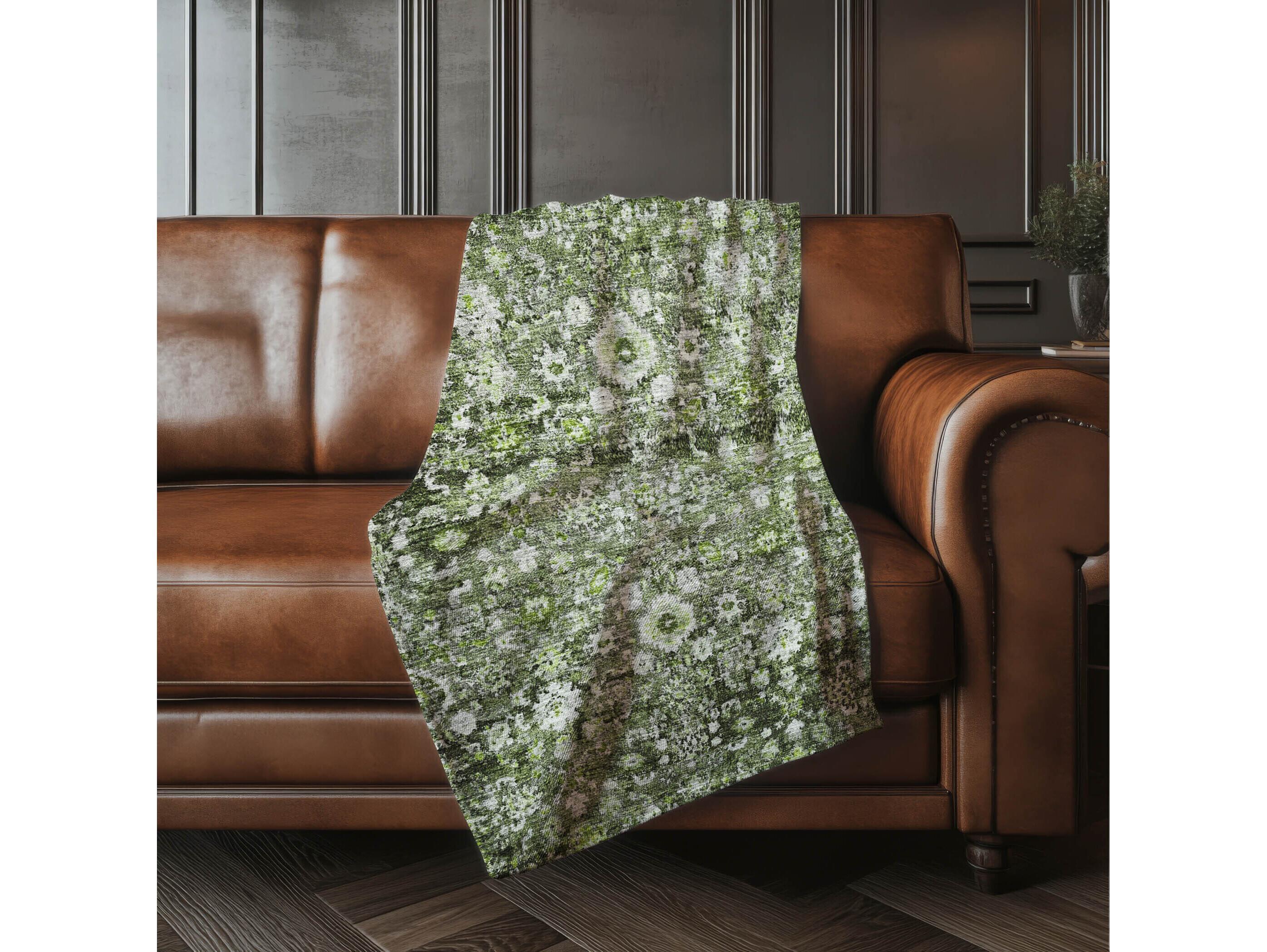 Dalyn Sherpa Green Polyester Throw
