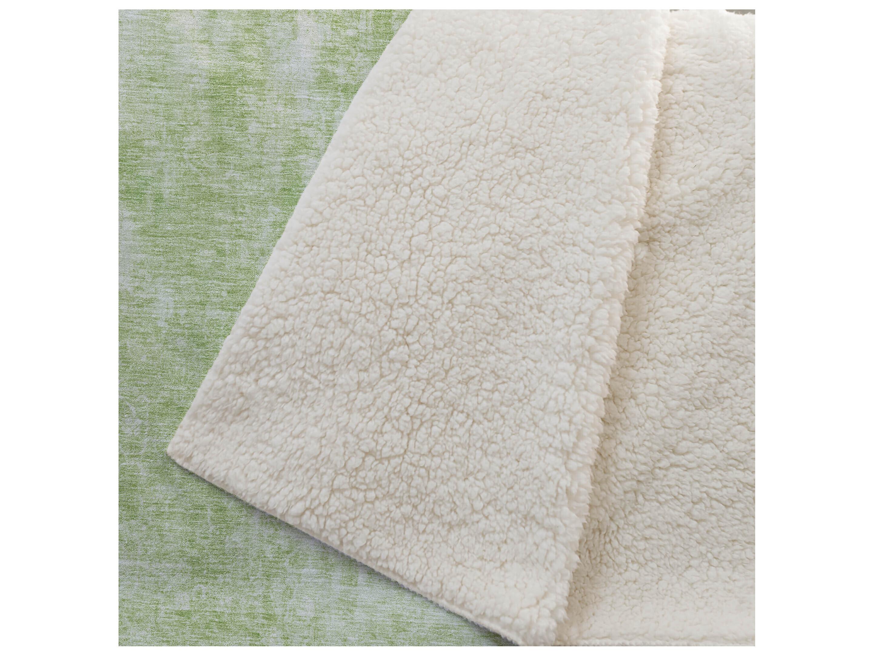 Dalyn Sherpa Green Polyester Throw
