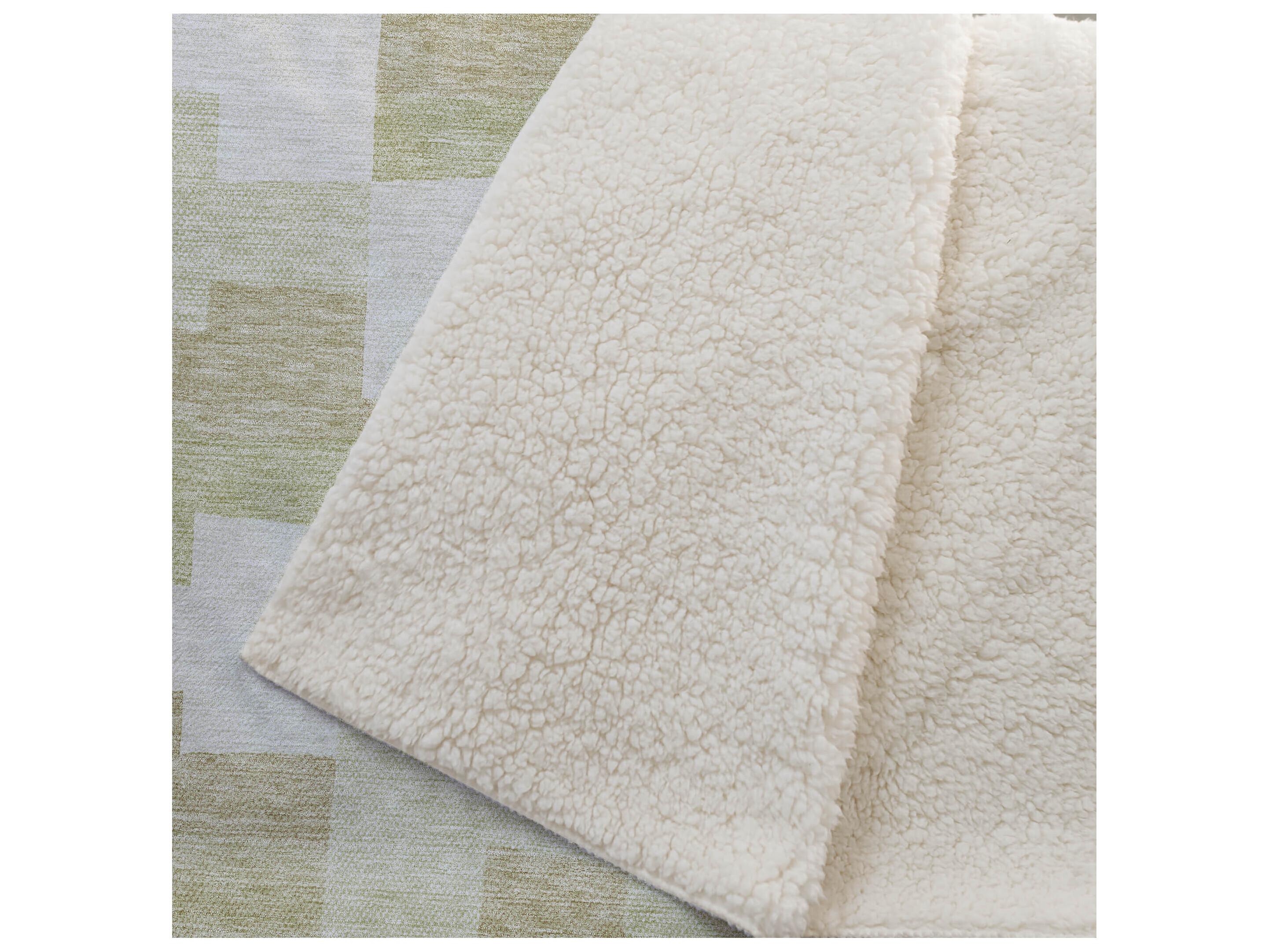 Dalyn Sherpa Brown Polyester Throw