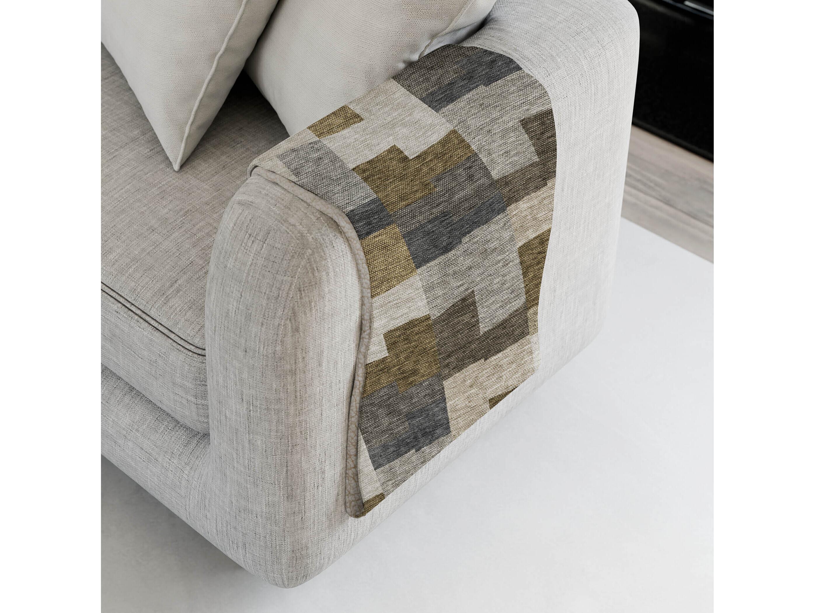 Dalyn Sherpa Brown Polyester Throw