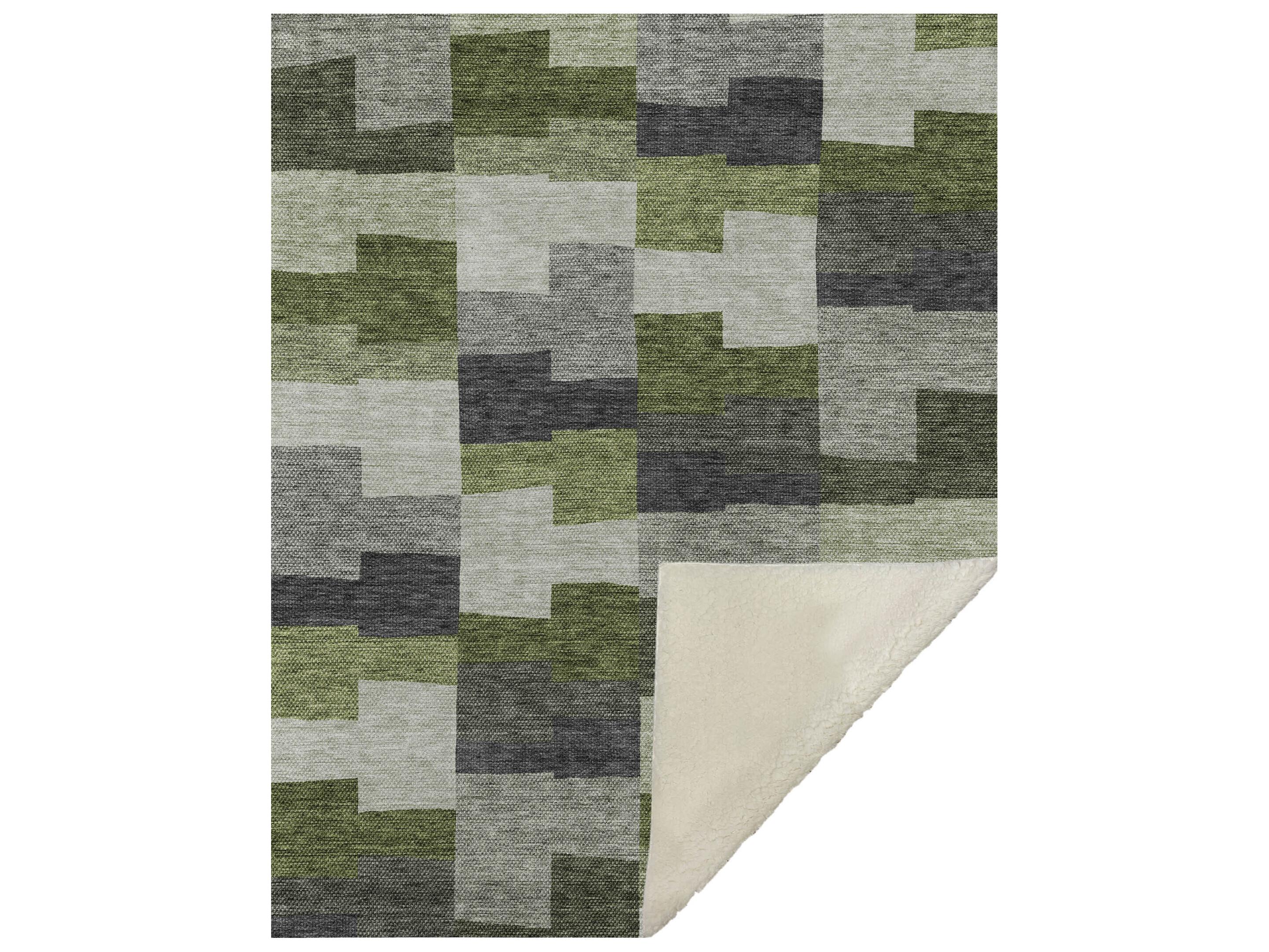 Dalyn Sherpa Green Polyester Throw
