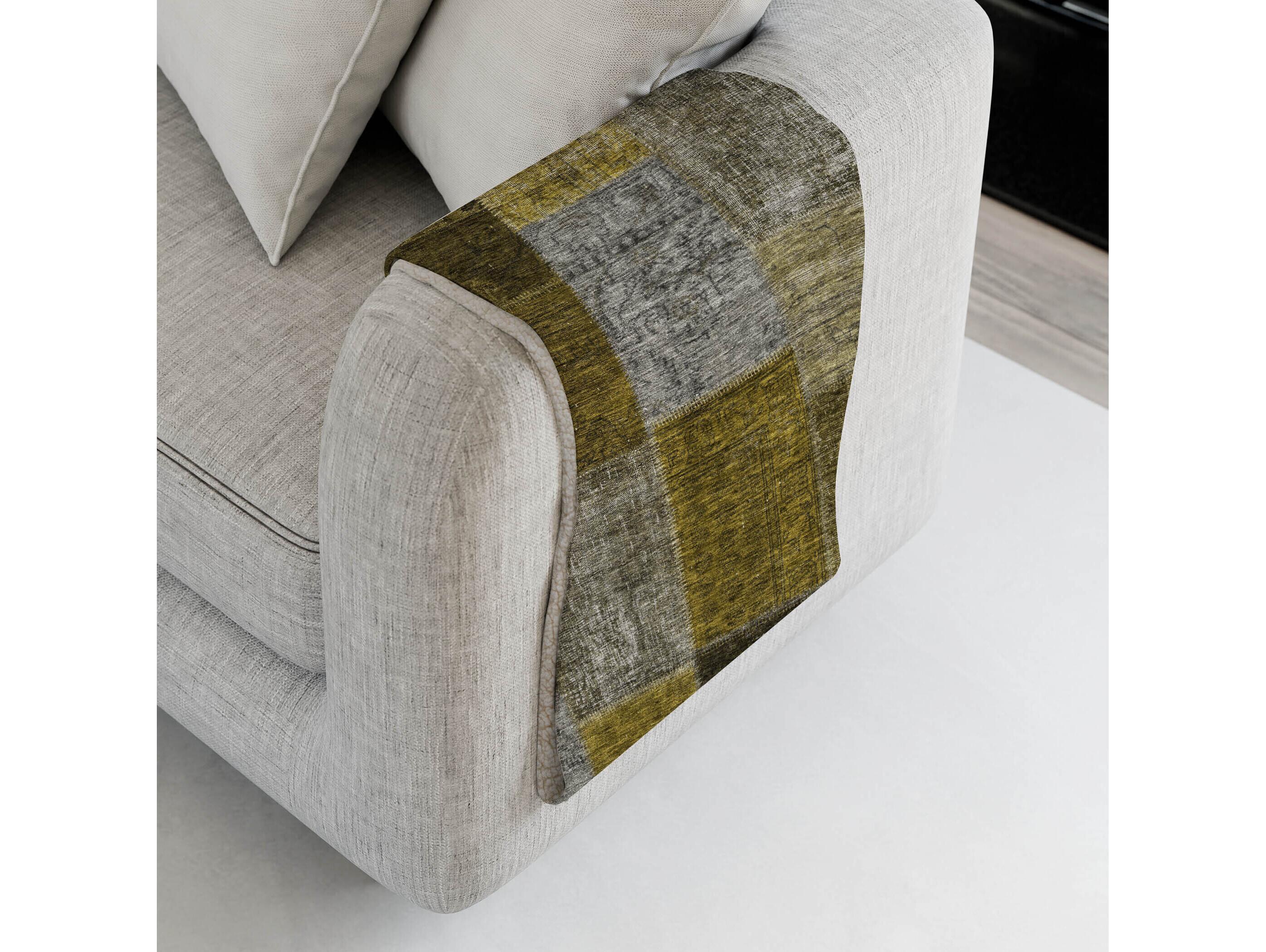 Dalyn Sherpa Brown Polyester Throw