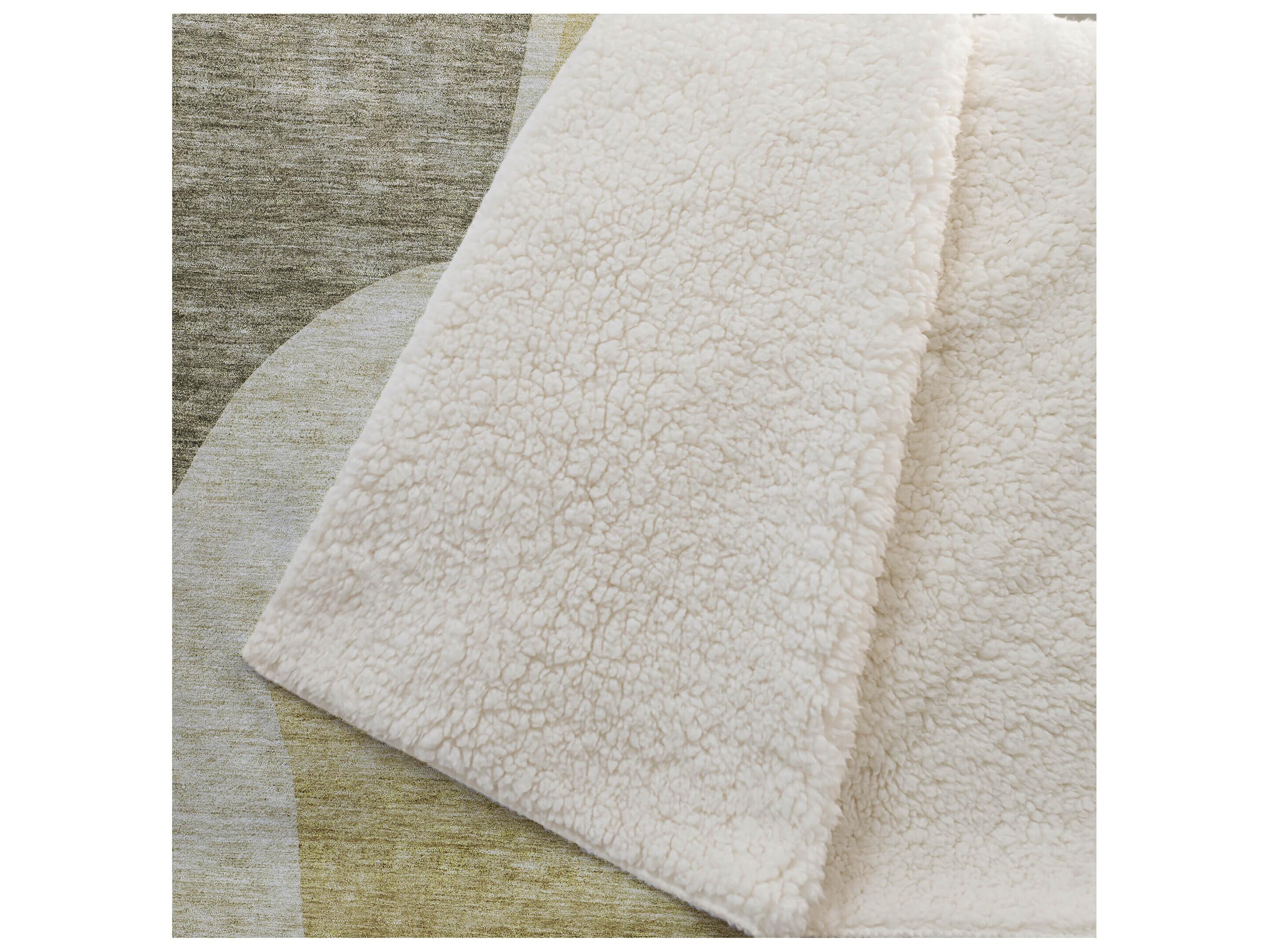 Dalyn Sherpa Gold Polyester Throw